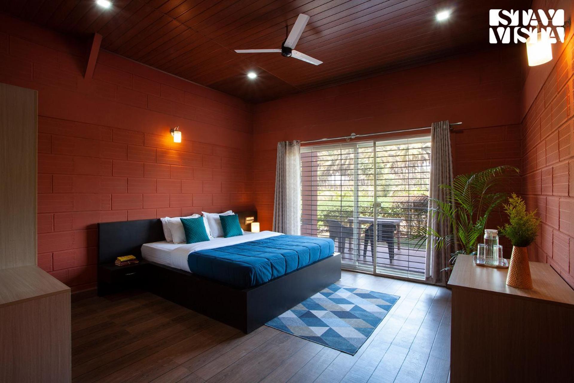 Three-Bedroom Villa photo 1