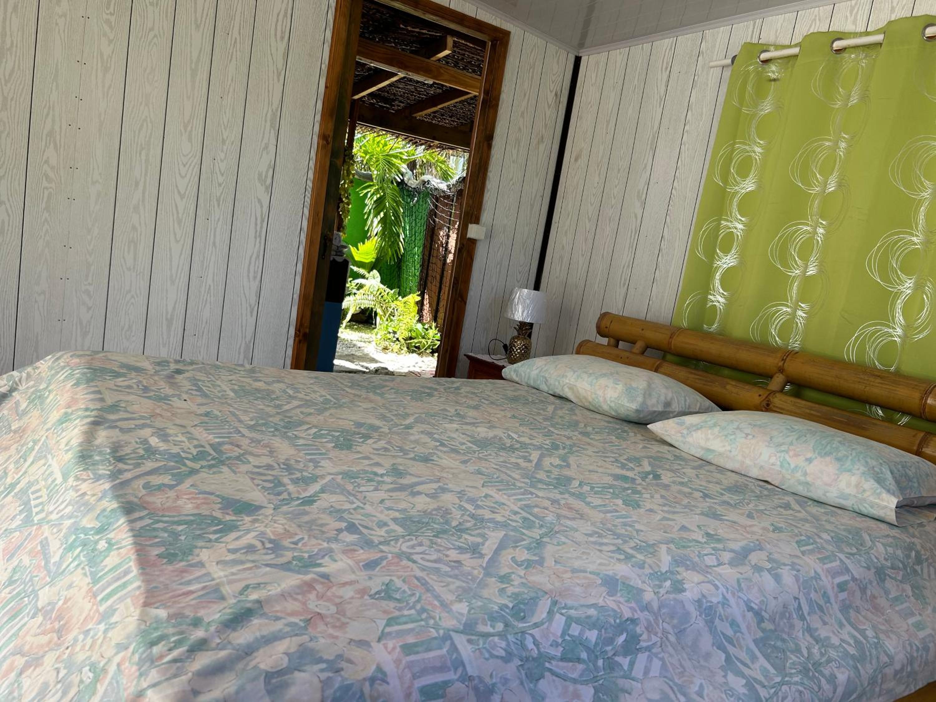 Bungalow - Beach Front photo 1