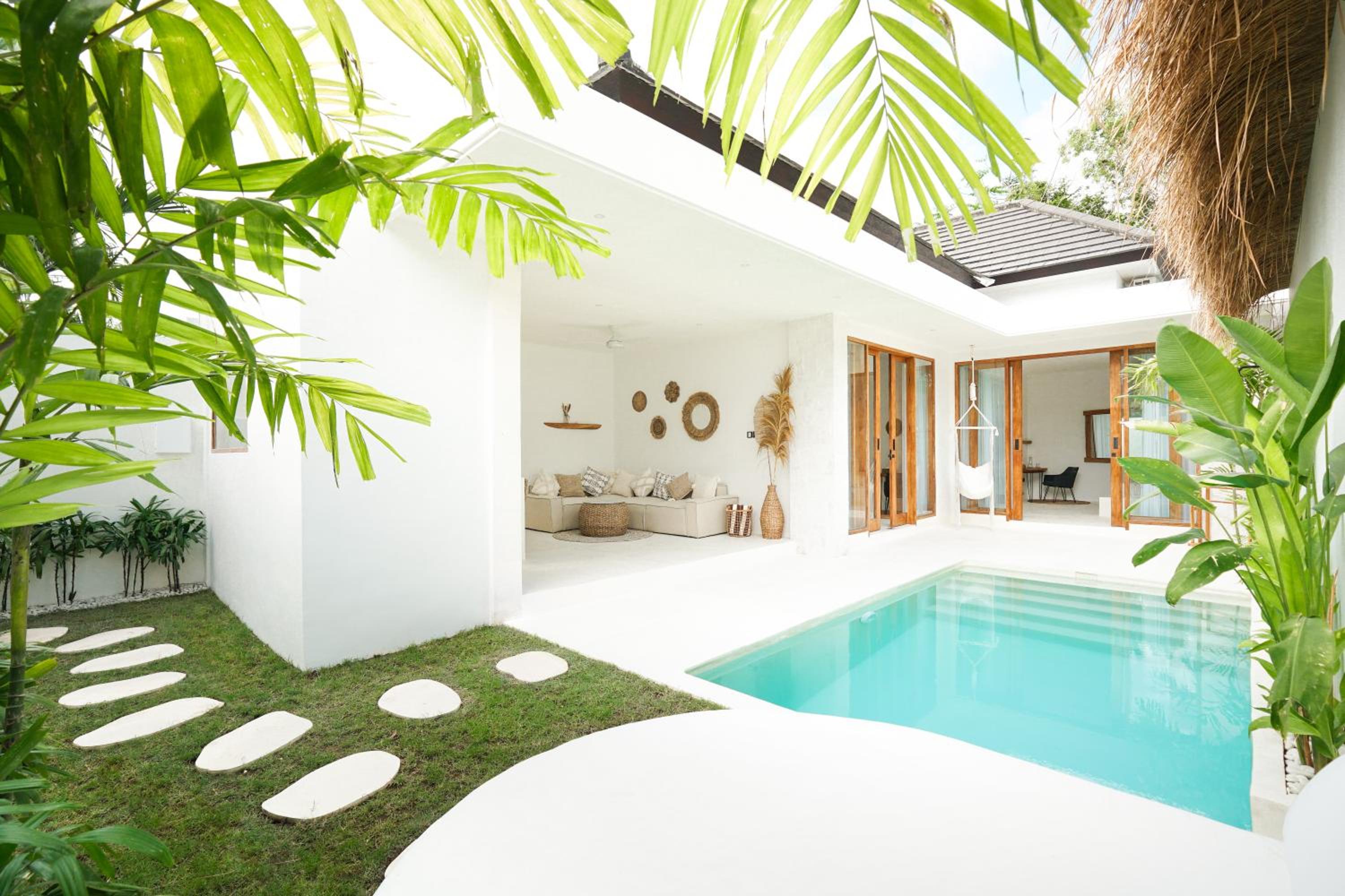 Villa with Private Pool photo 1