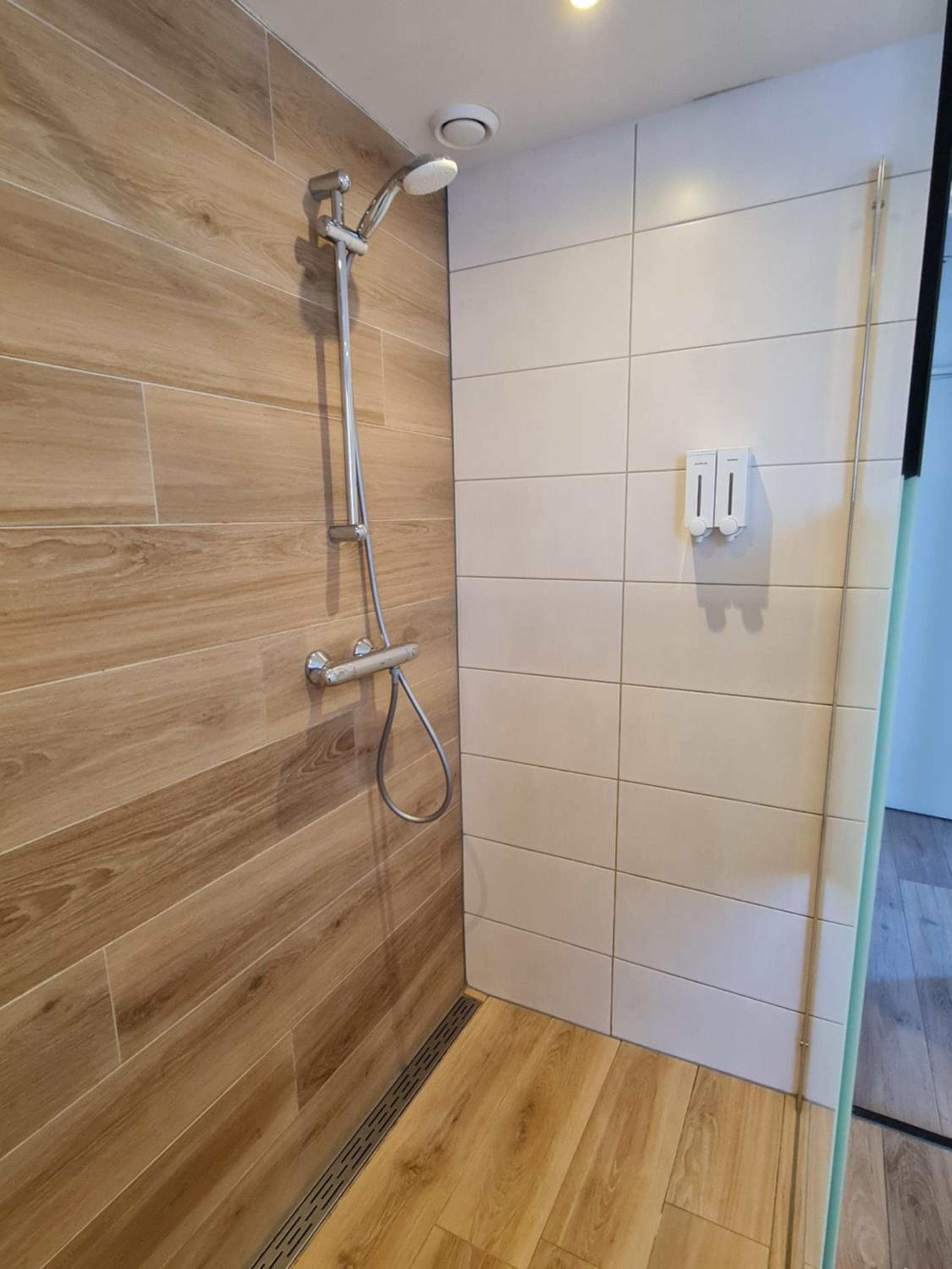Two-Bedroom Apartment - Photo 6