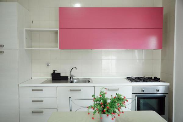 One-Bedroom Apartment (2 Adults) - Fucsia - Photo 5