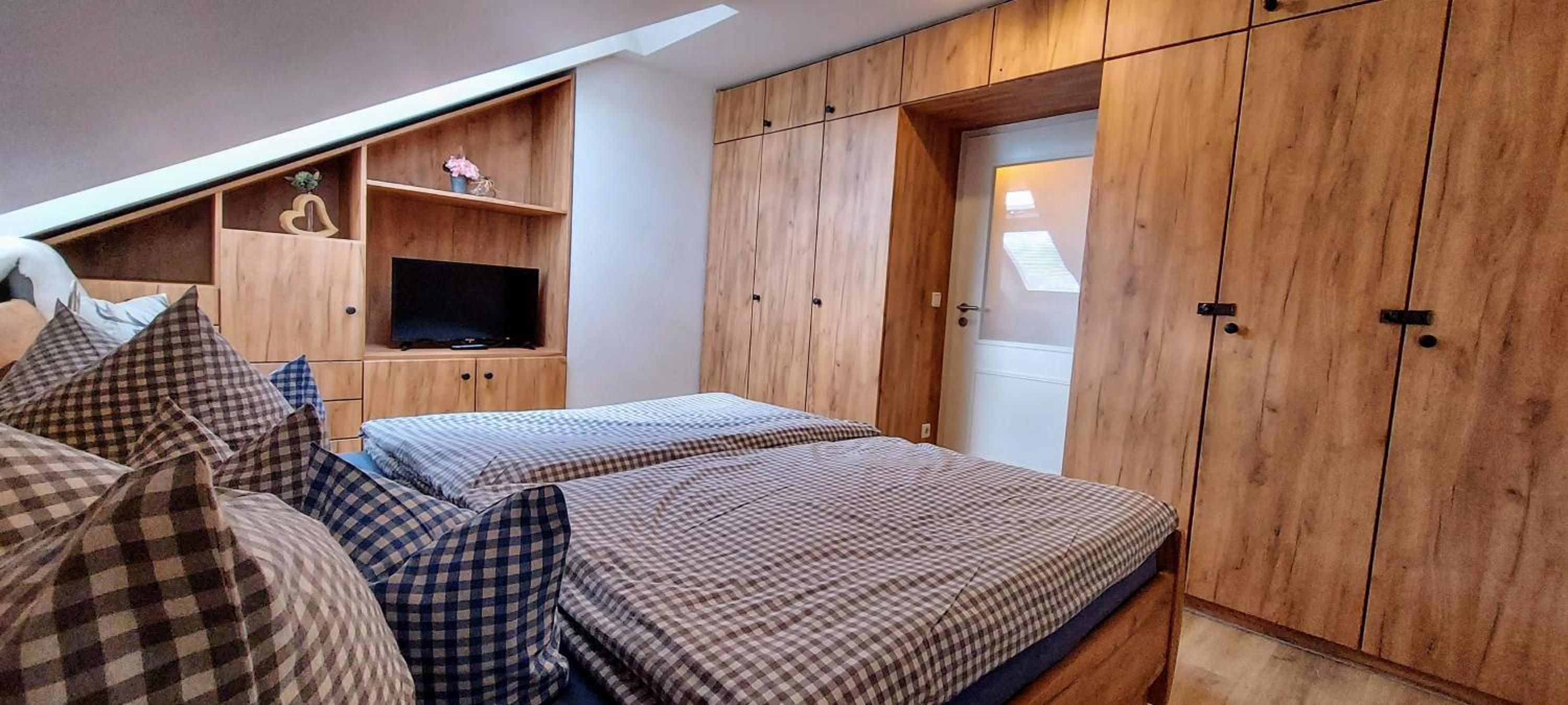 Three-Bedroom Apartment photo 2