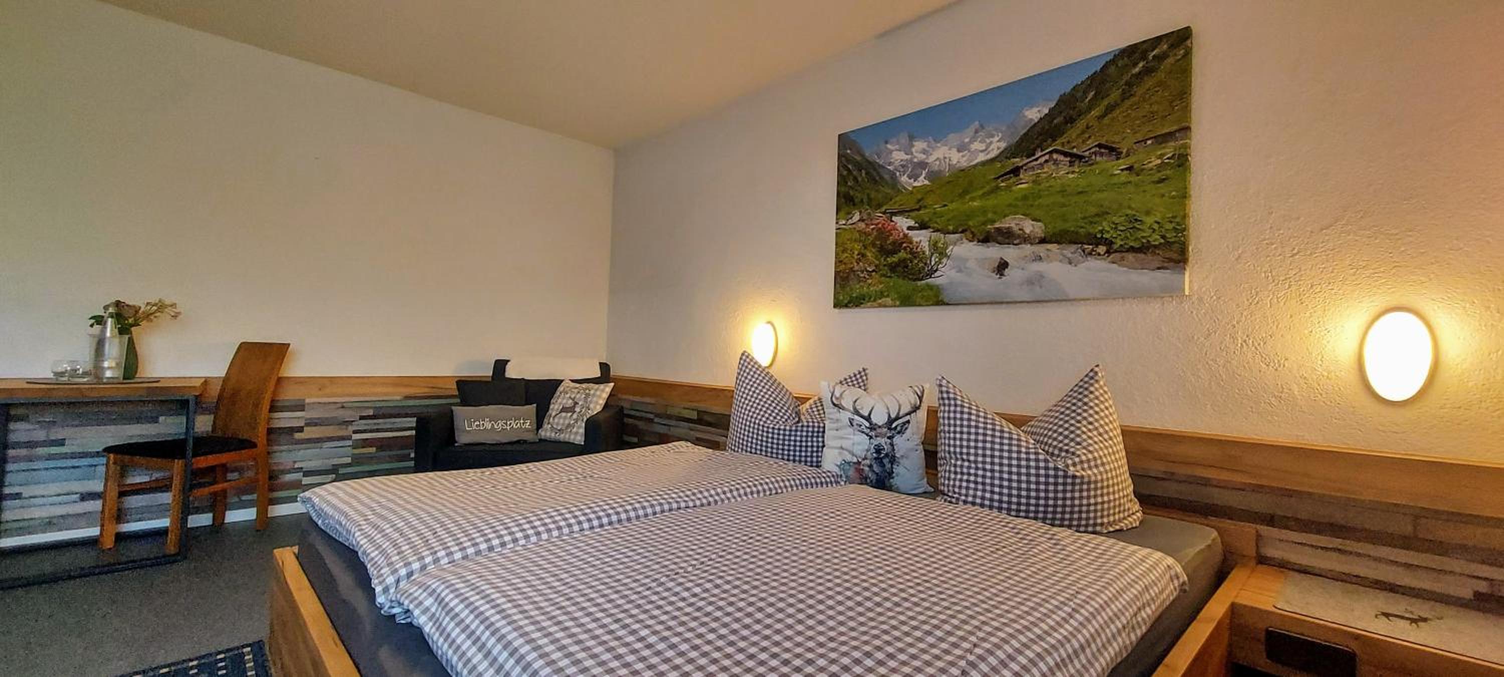 Family Room photo 2
