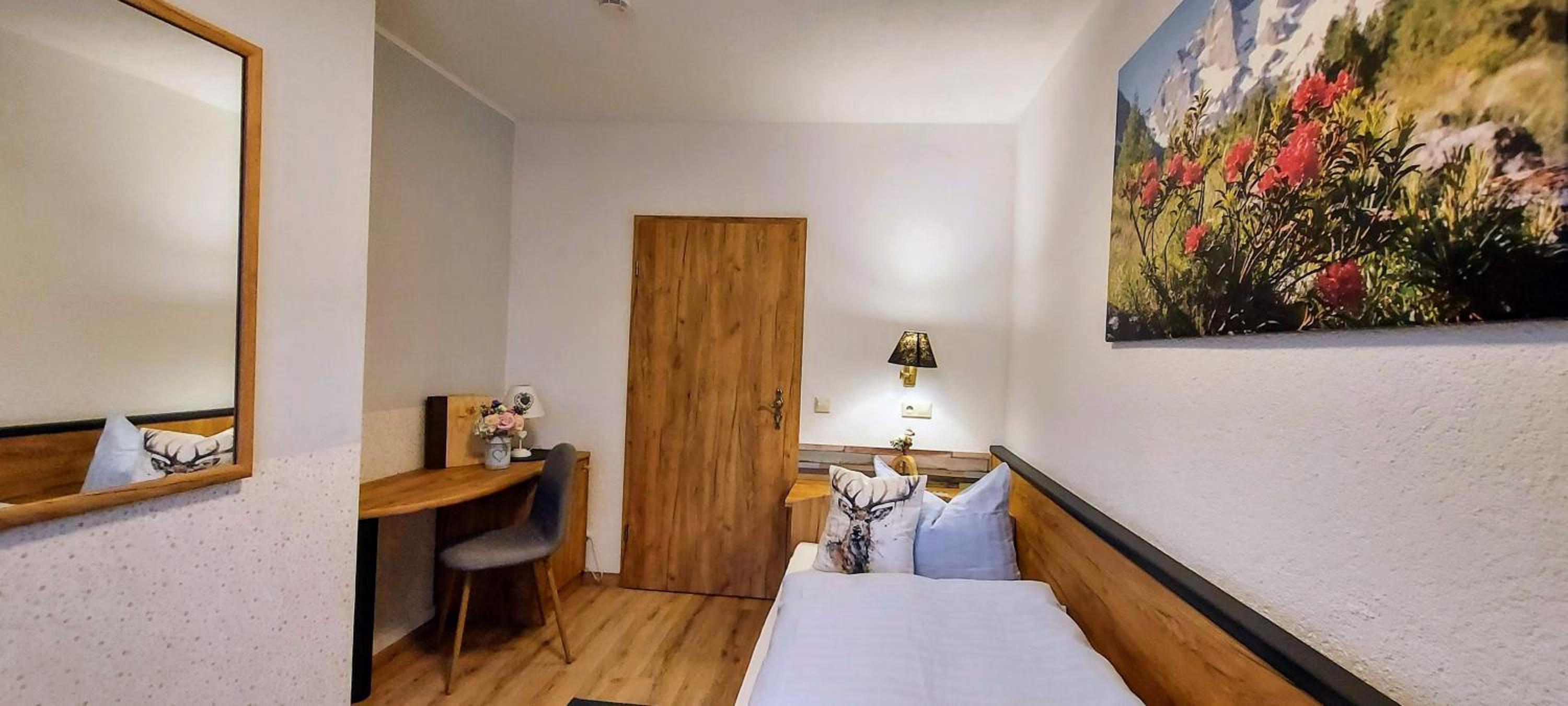 Single Room photo 3