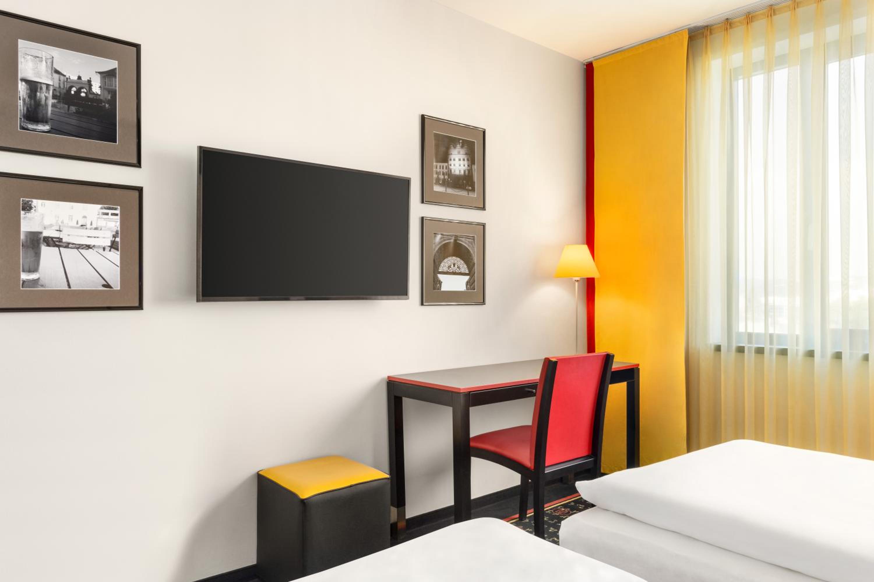 Accessible Room photo 3