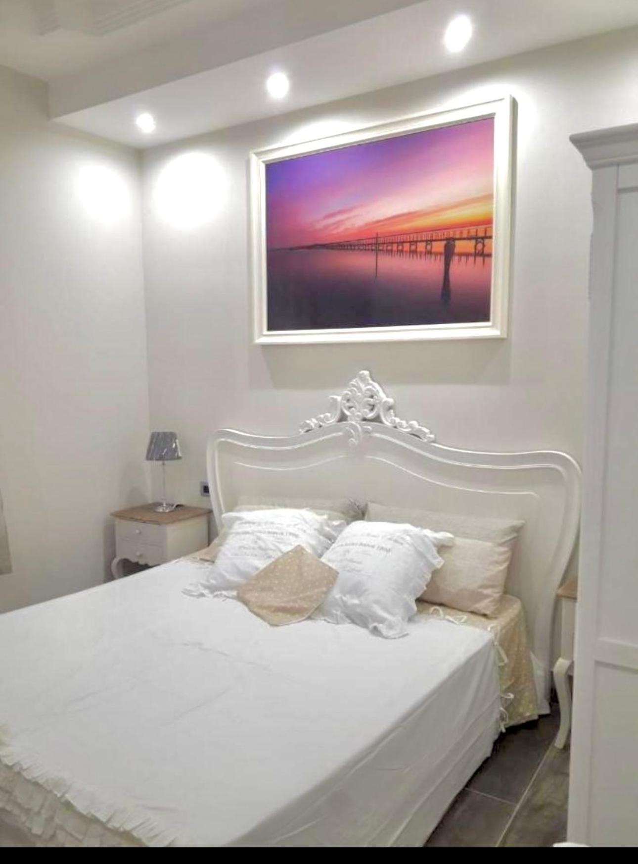 Deluxe Room (2 Adults + 1 Child)