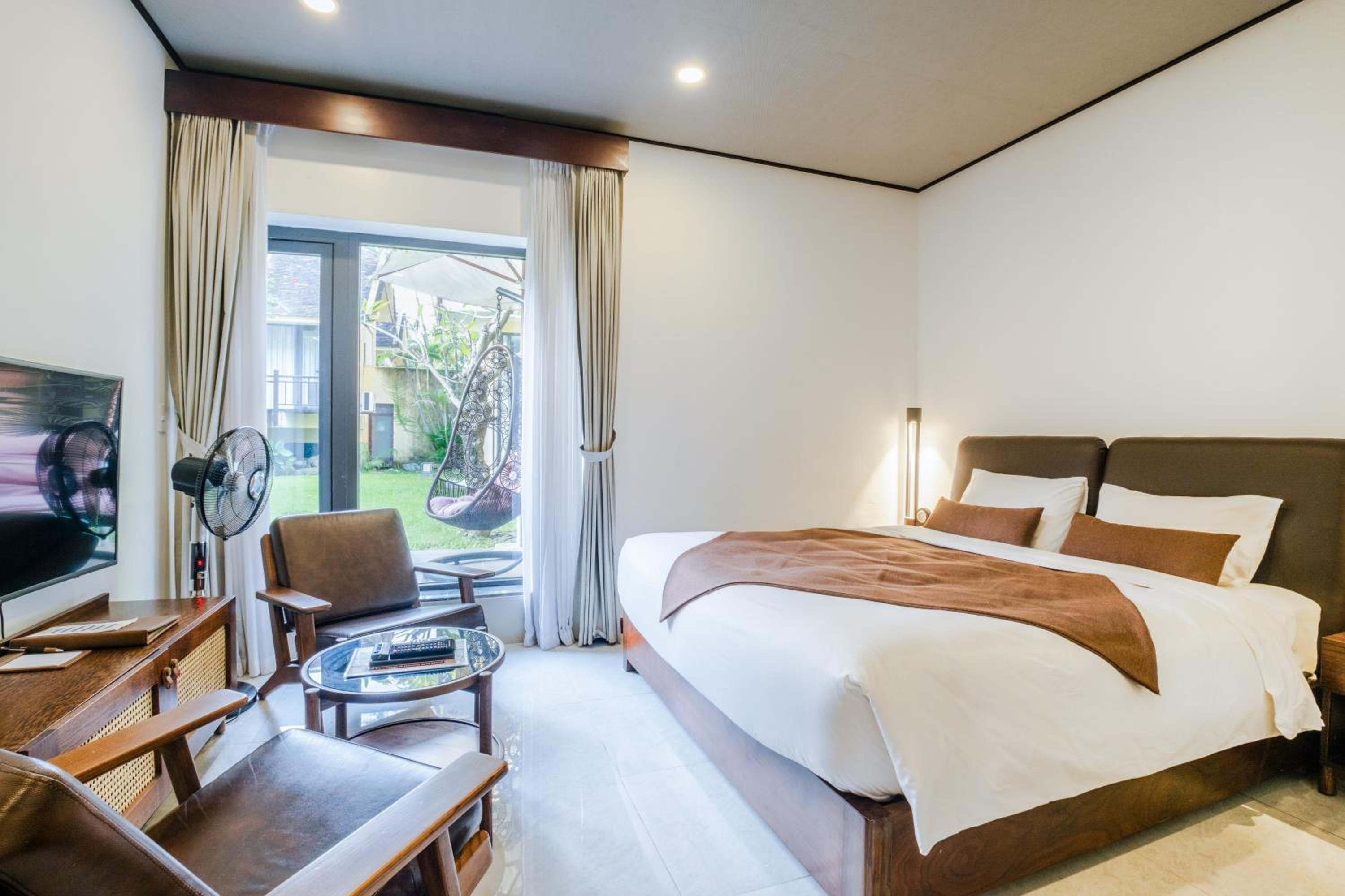 Deluxe King Room with Garden View - Onsen Included