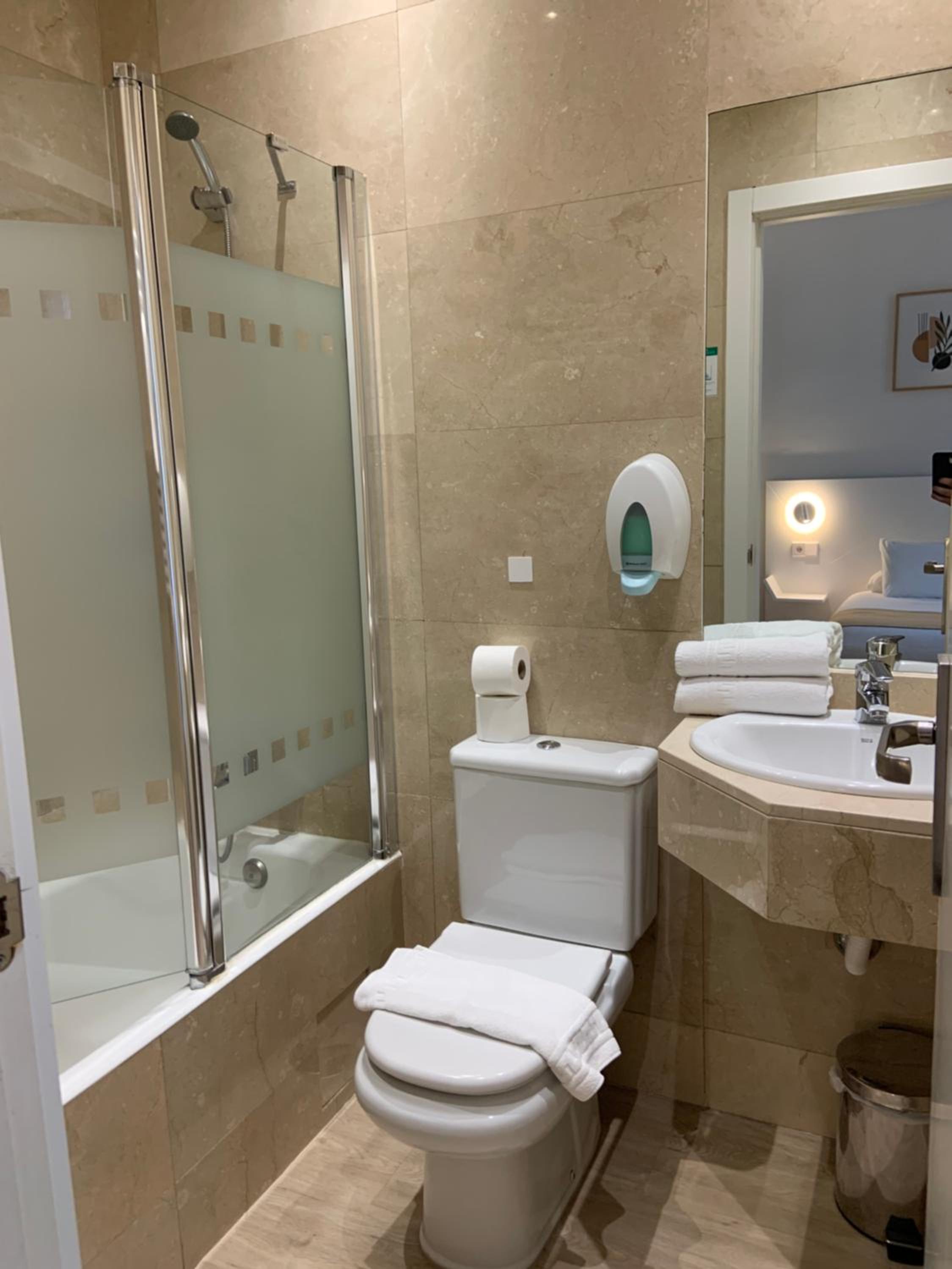 Single Room photo 3