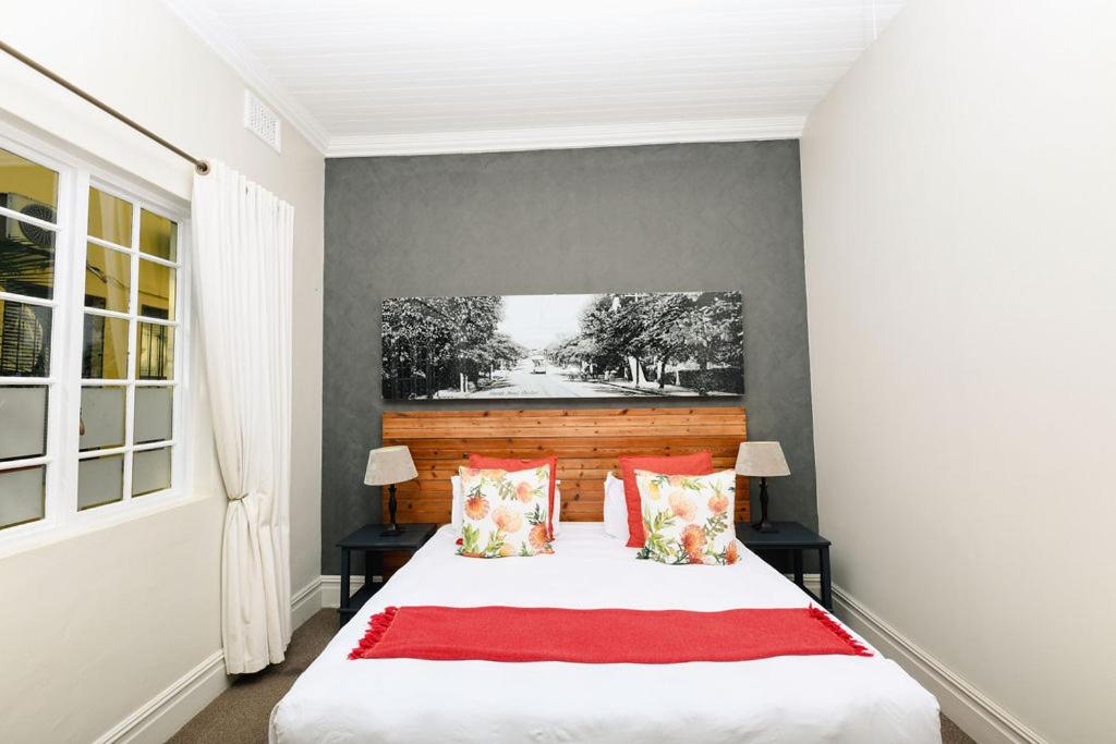 Standard Queen Room photo 1