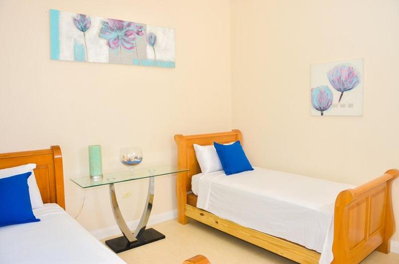 Three-Bedroom Villa photo 1