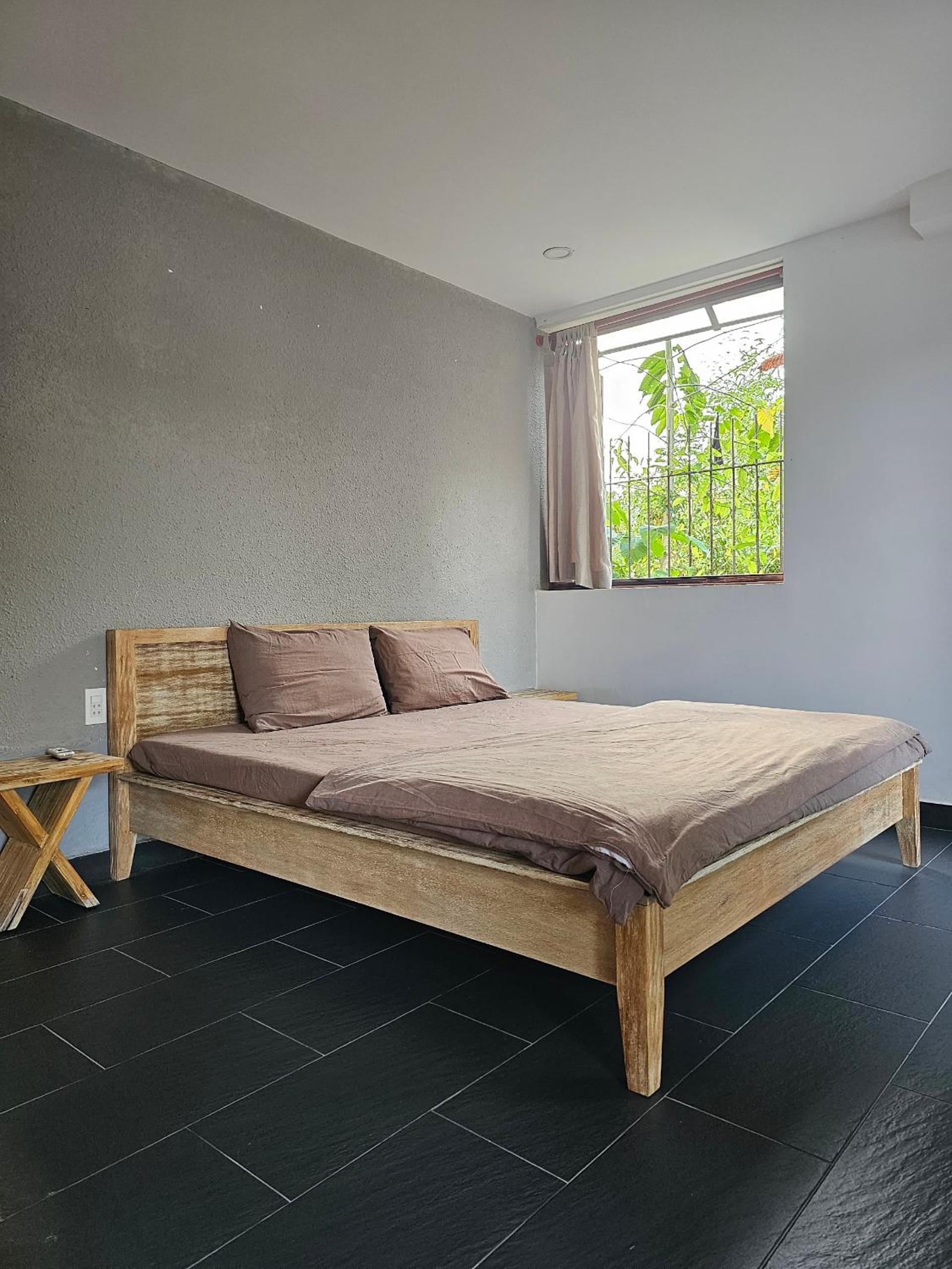 Queen Room with Garden View