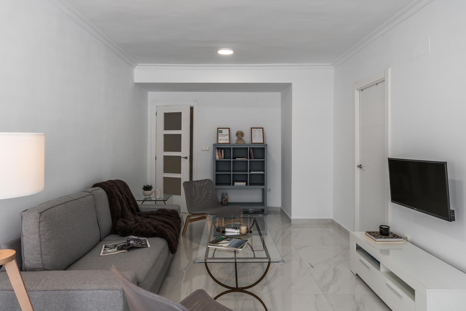 Three-Bedroom Apartment - Photo 38