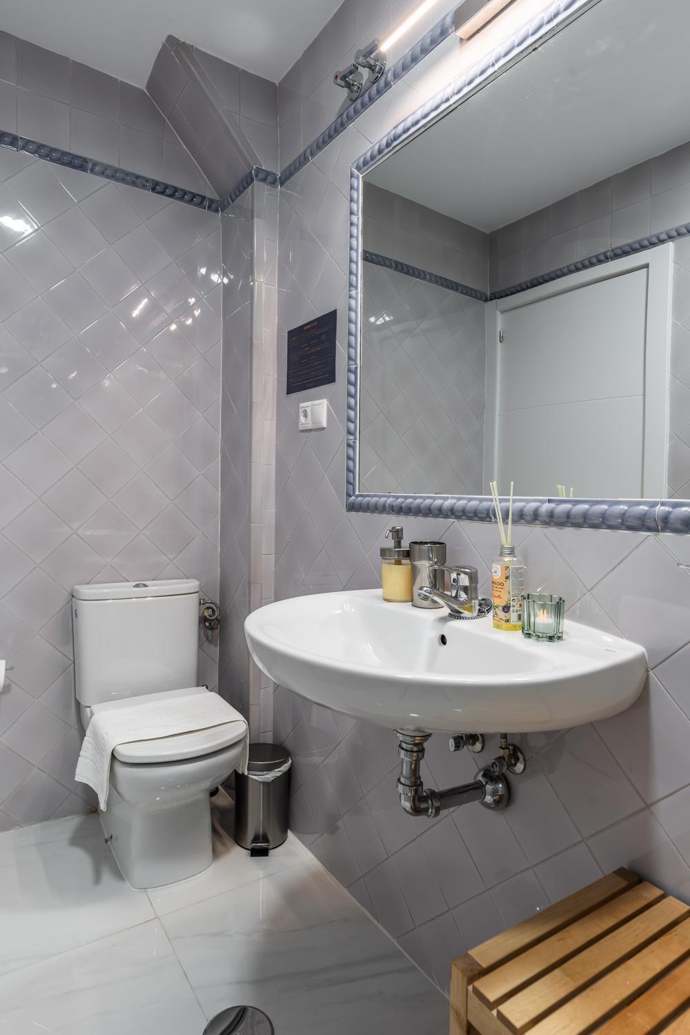 Three-Bedroom Apartment - Photo 13