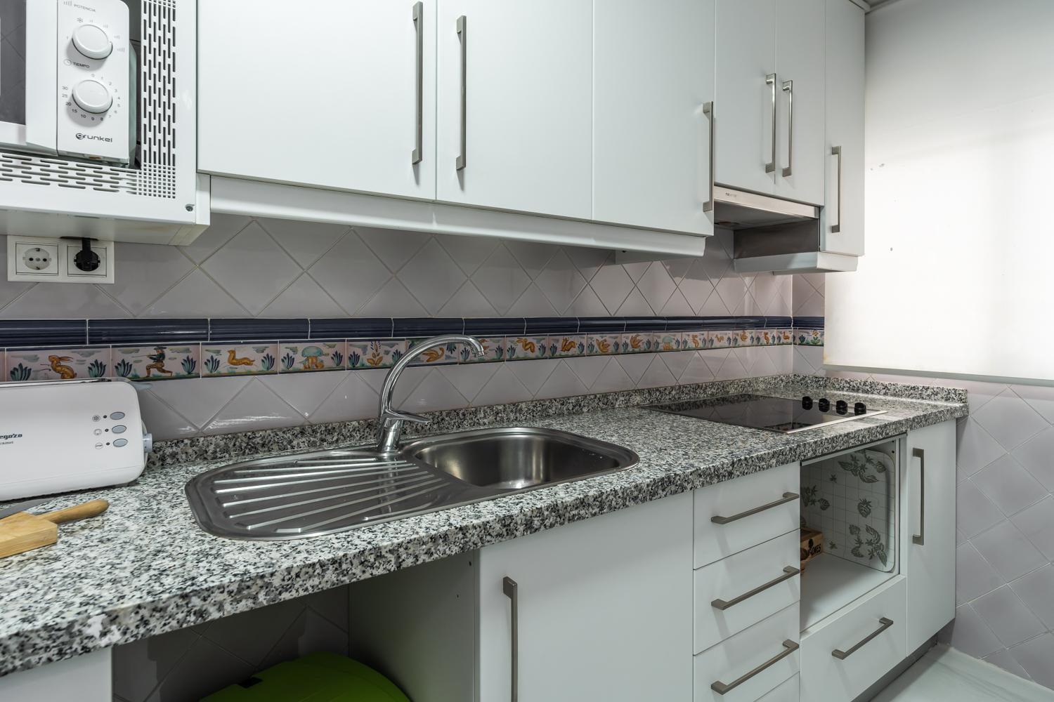 Three-Bedroom Apartment - Photo 24