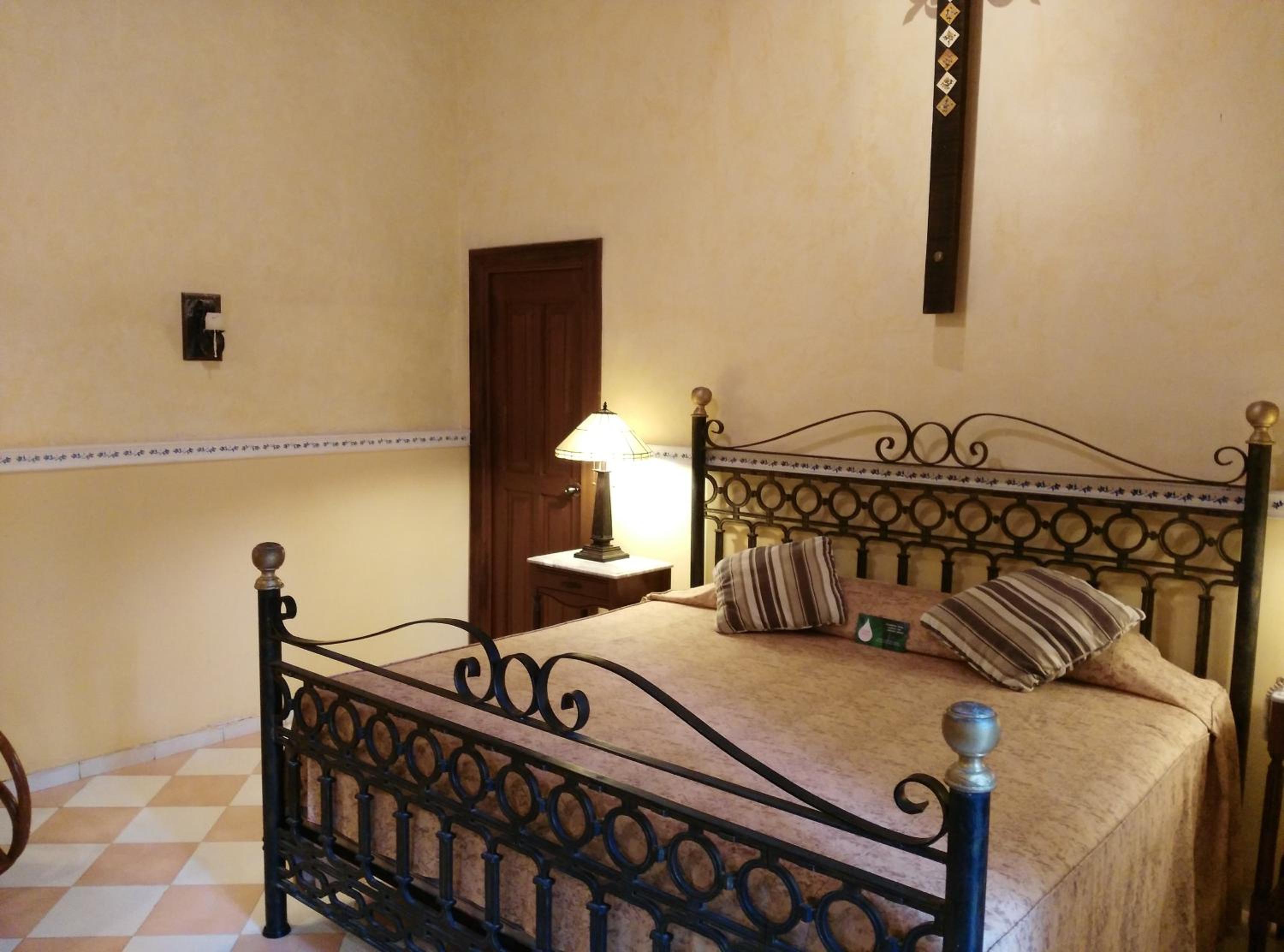 Deluxe Suite 1 double bed & garden view - Photo 7