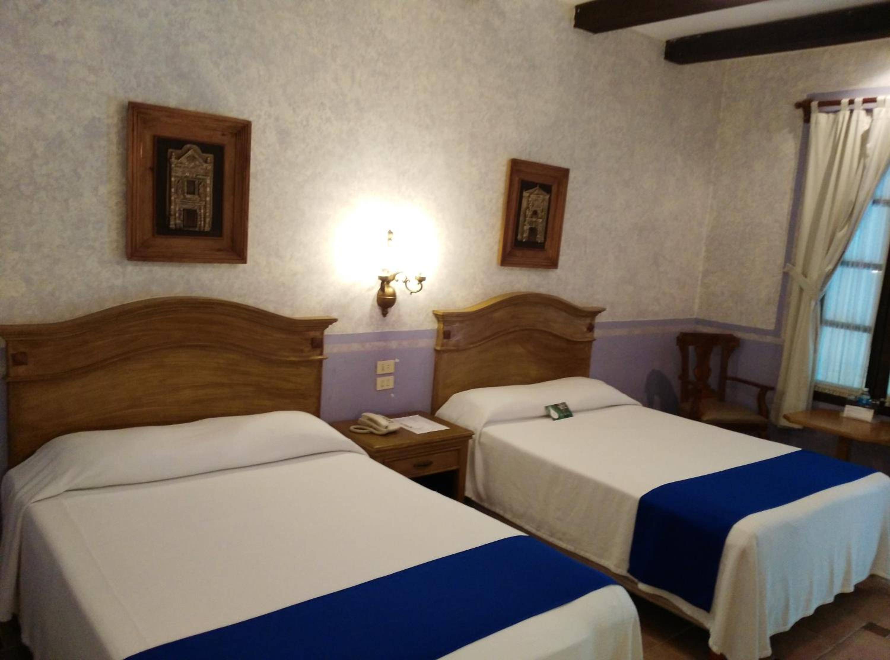Standard Two Double Beds Room - Photo 4