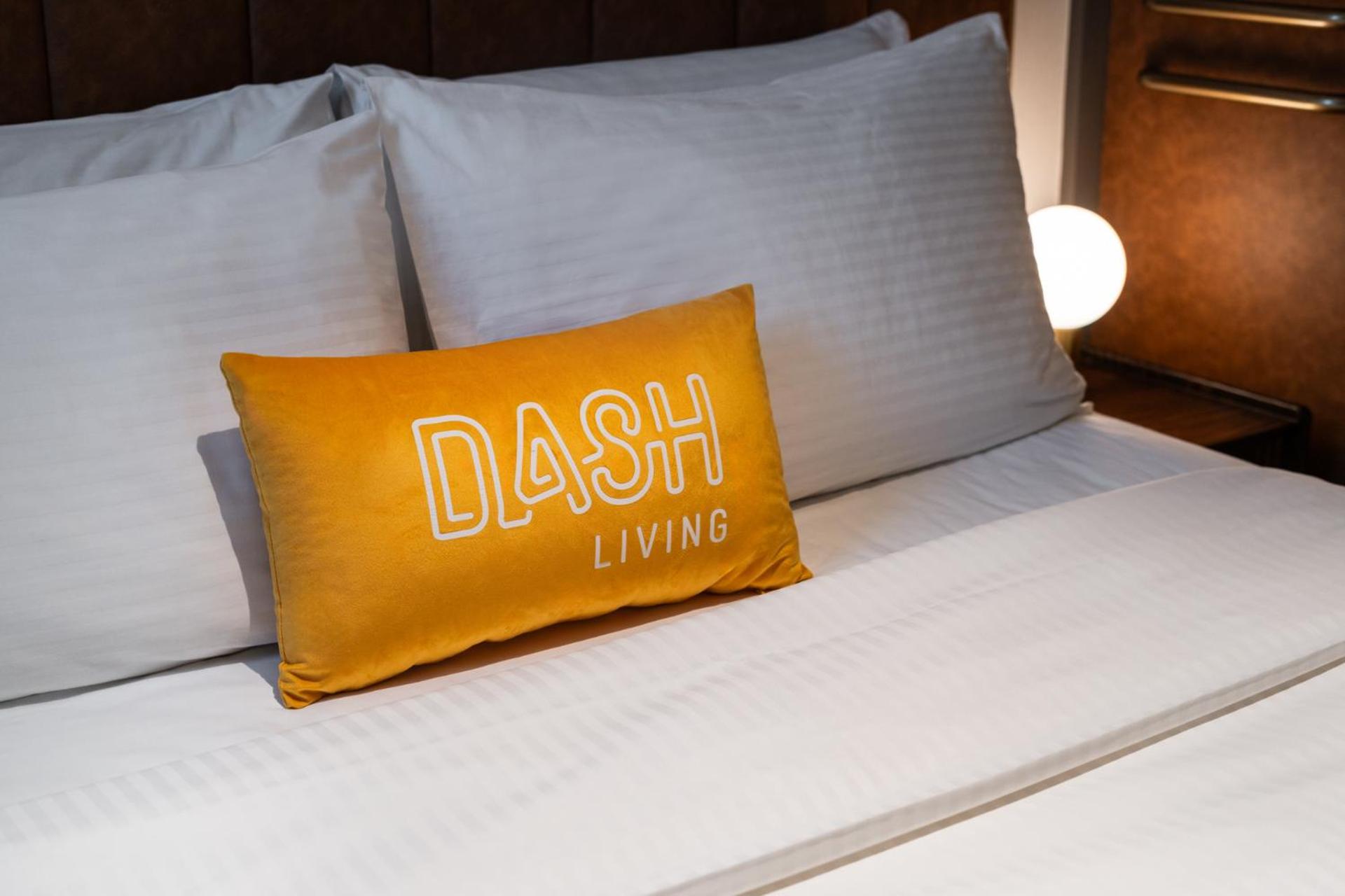Deluxe King Room photo 1