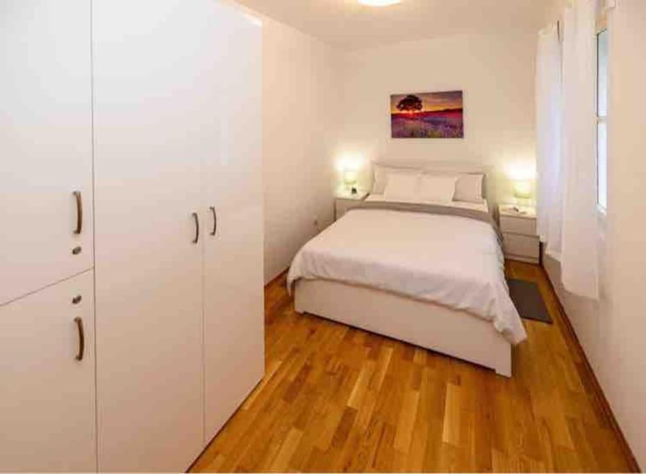Two-Bedroom Apartment photo 2