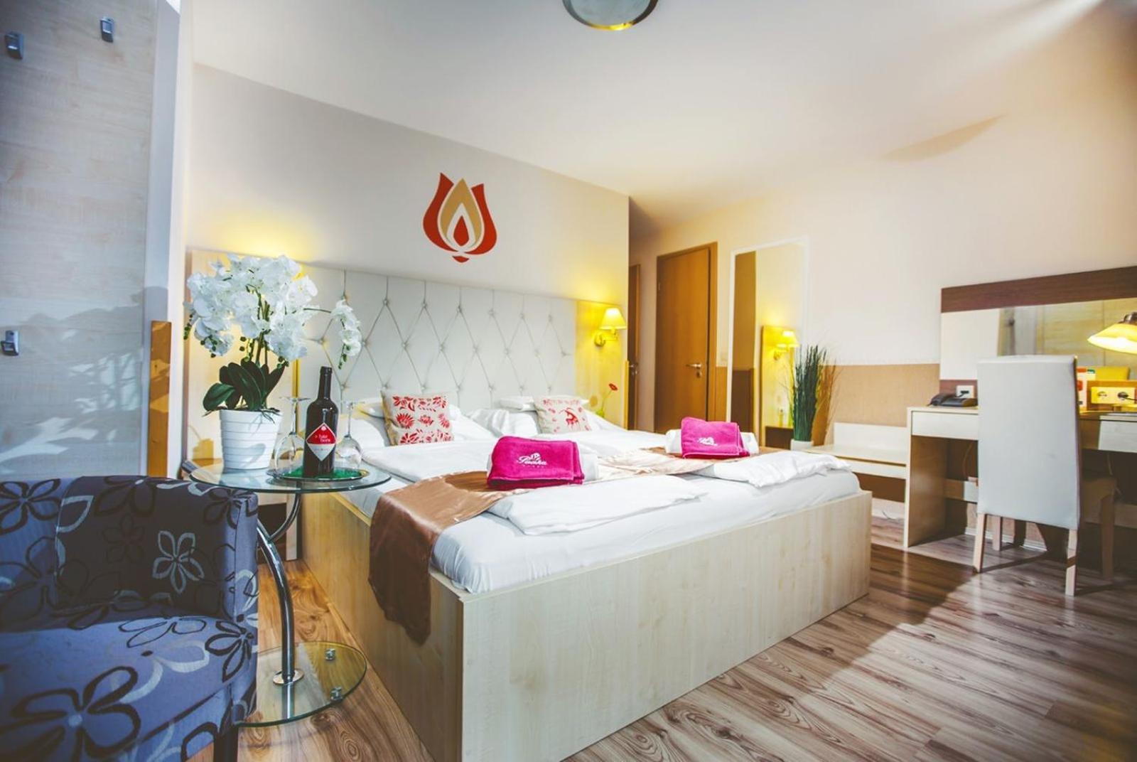 Family Suite - Photo 1