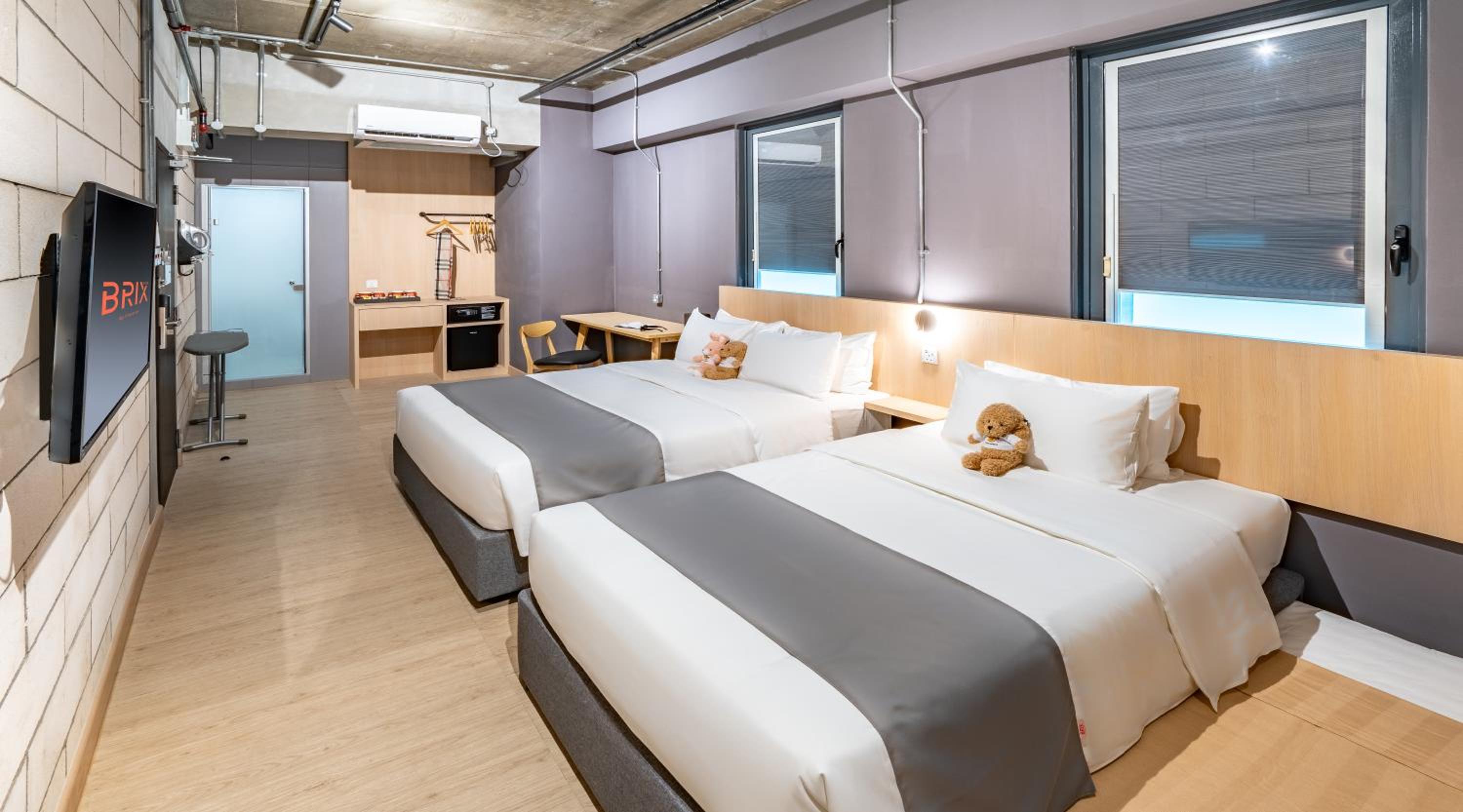 Deluxe Room - Photo 4
