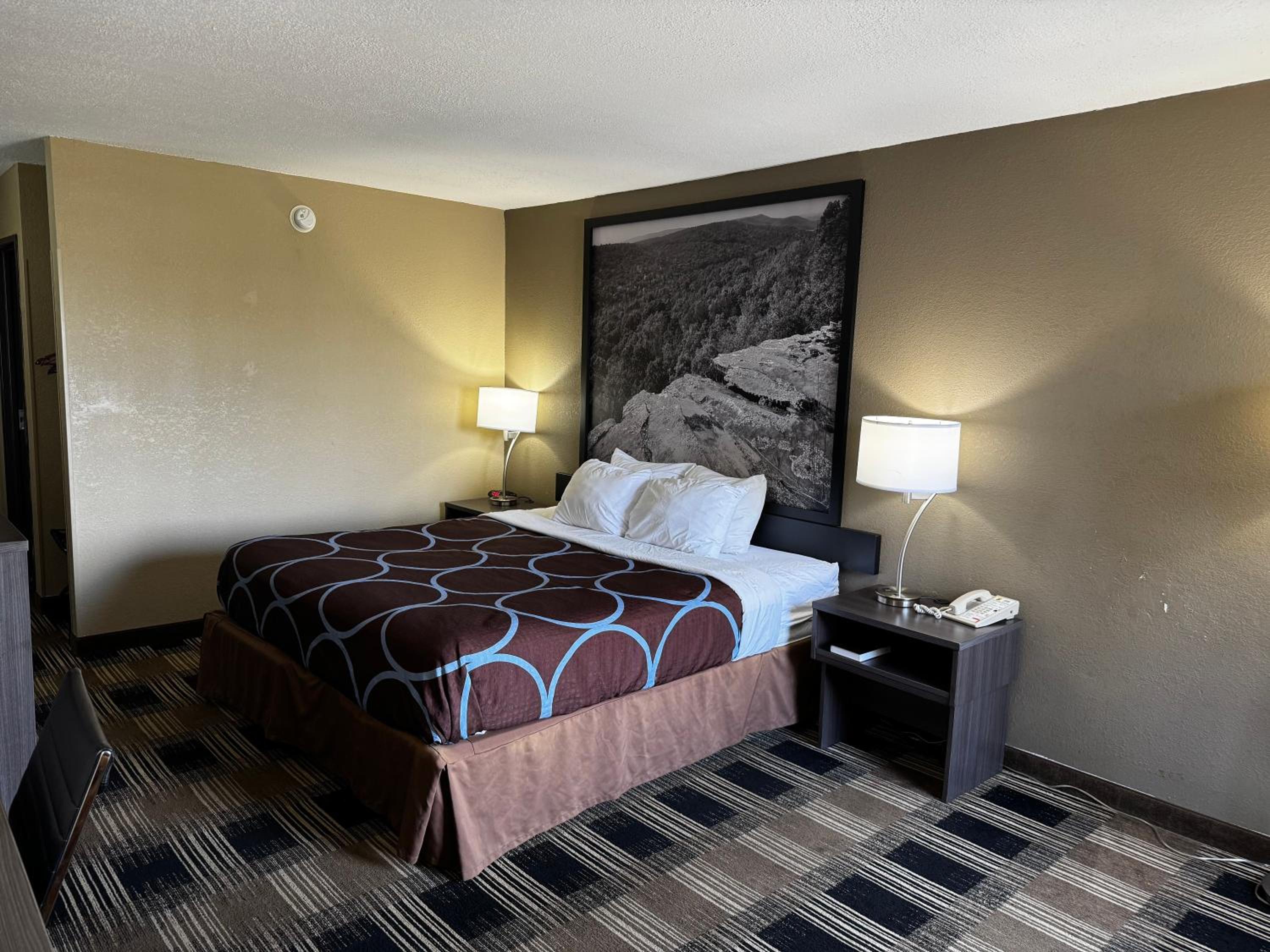 King Room - Non-Smoking photo 1