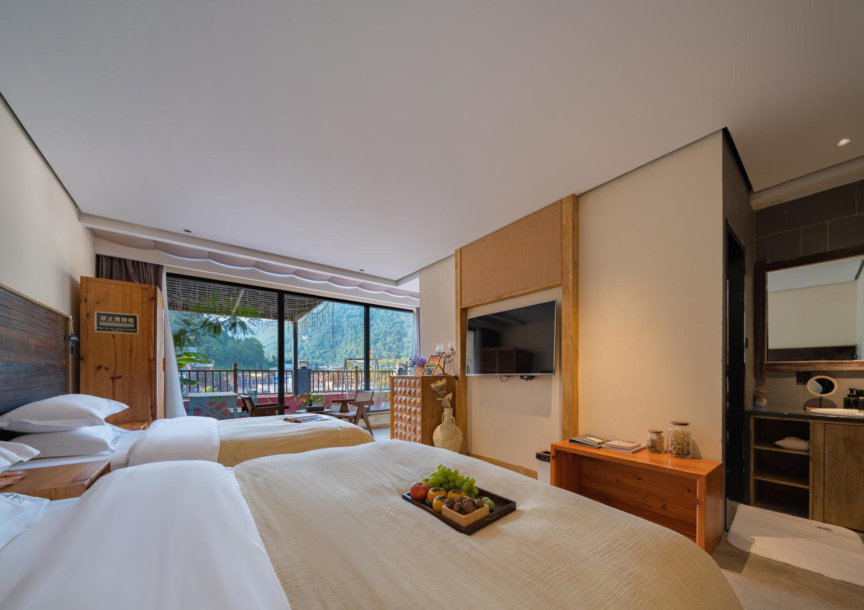Family Room with Balcony photo 1
