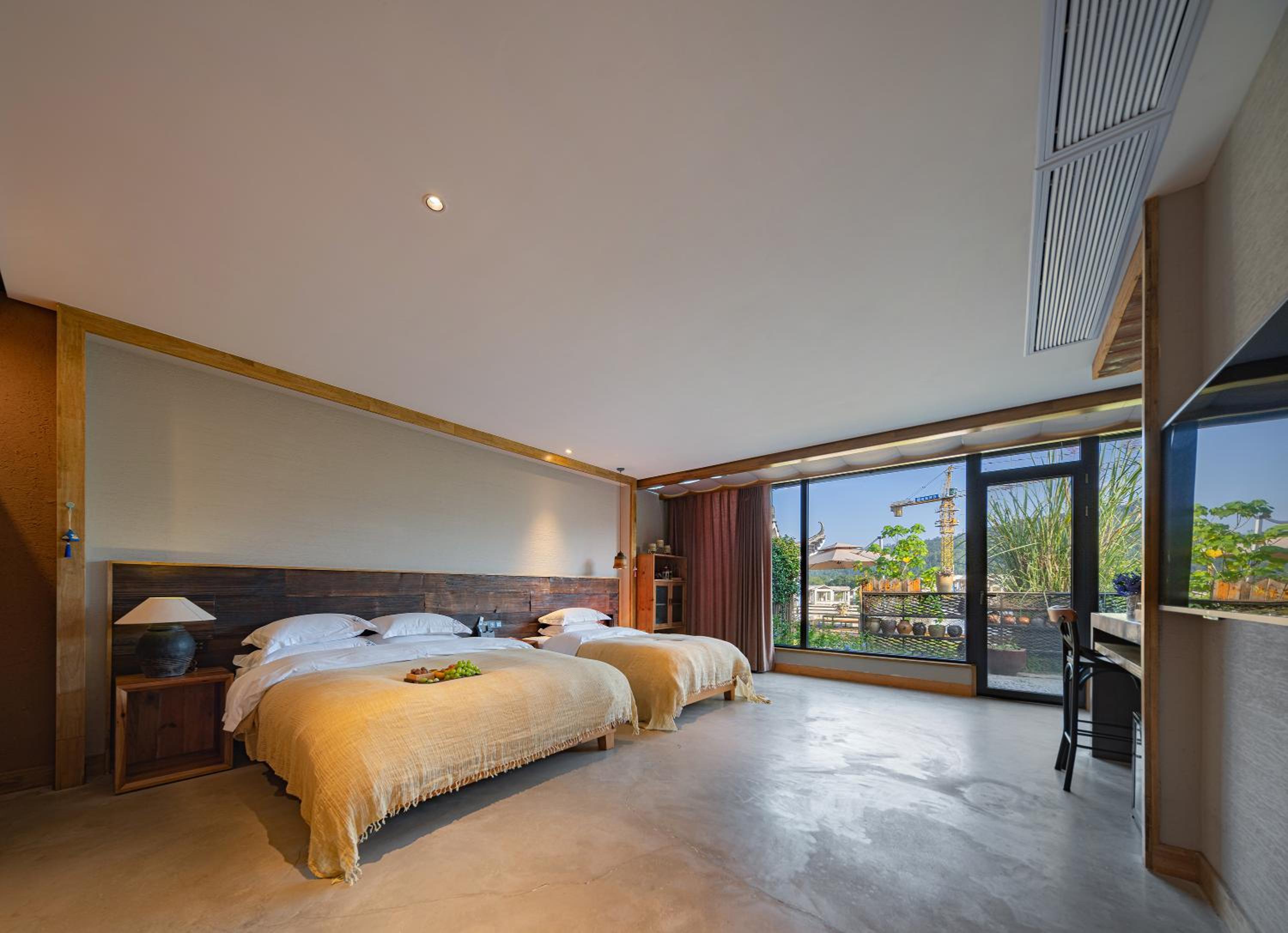 Deluxe Family Room with Terrace photo 3