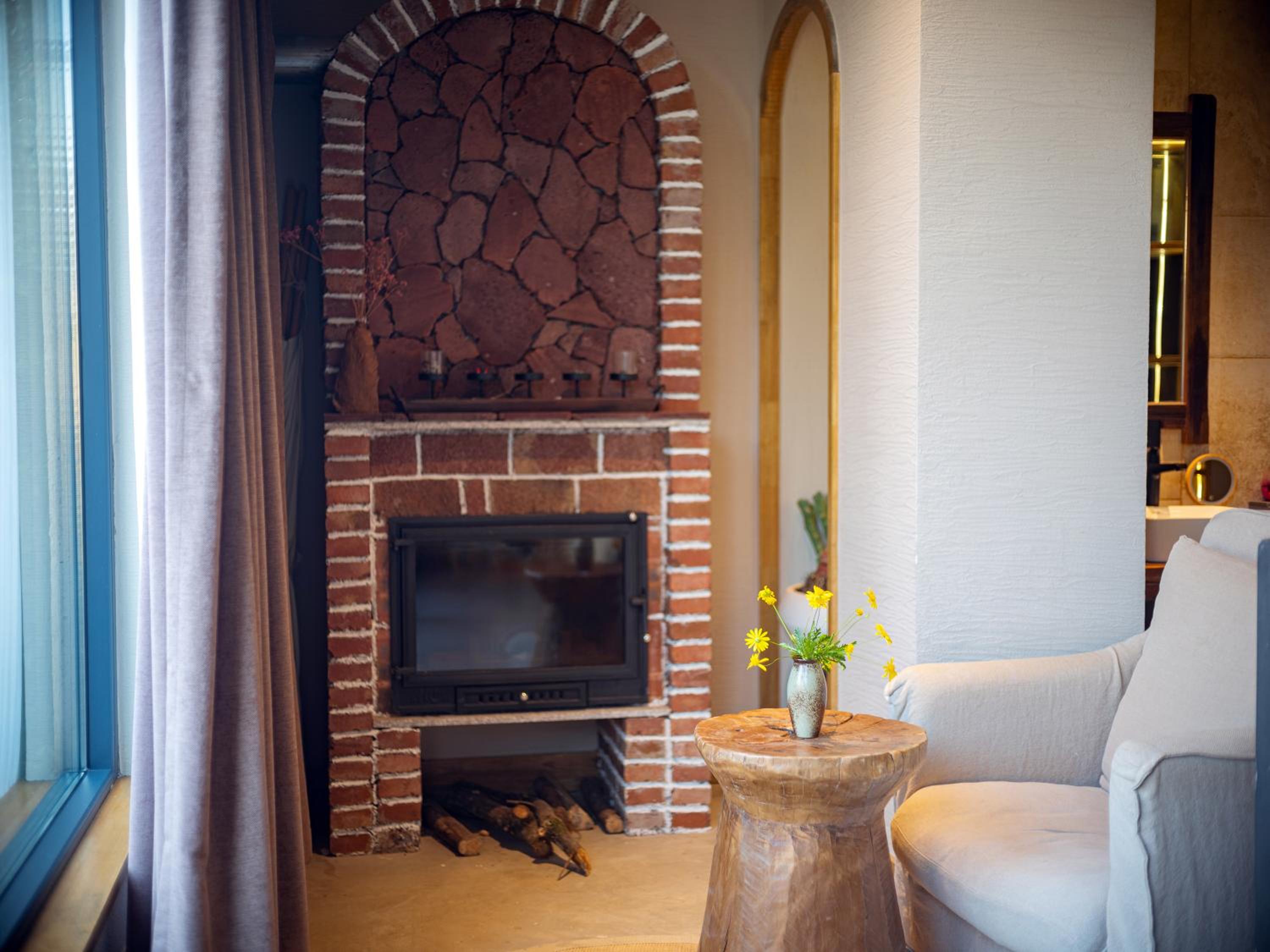 Deluxe Family Room with Terrace photo 1