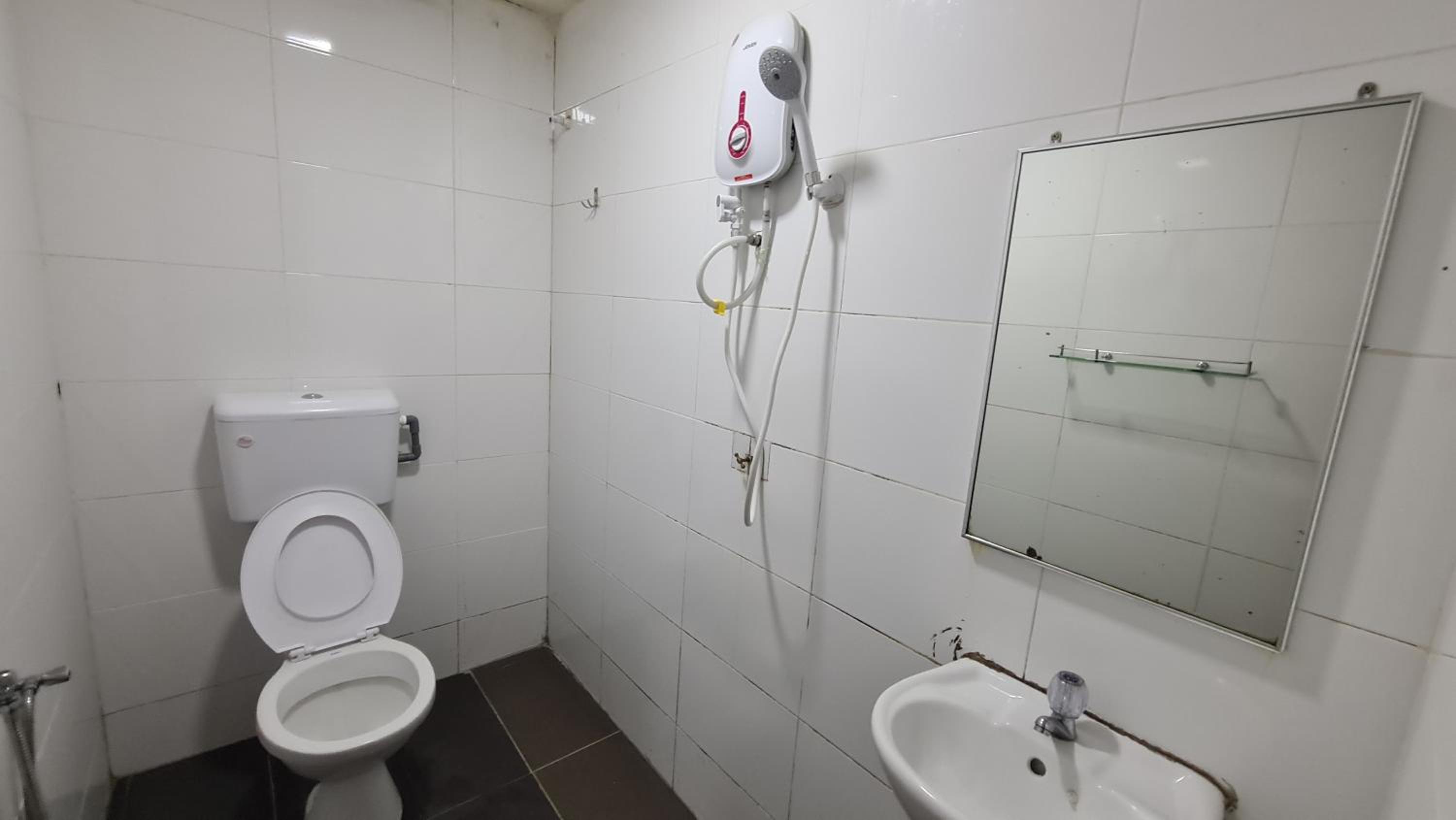 Standard Double Room - Photo 5