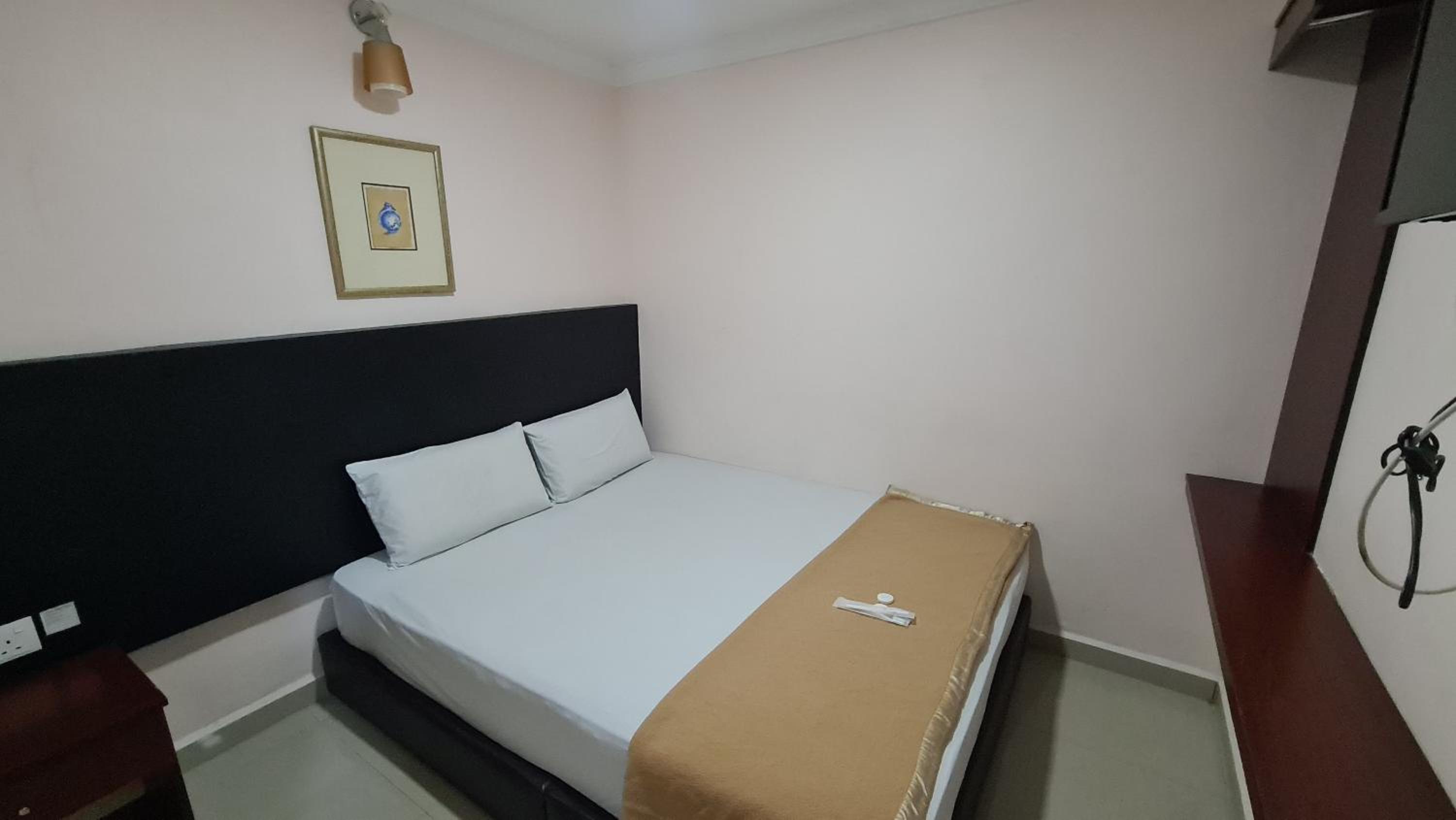 Standard Double Room - Photo 3