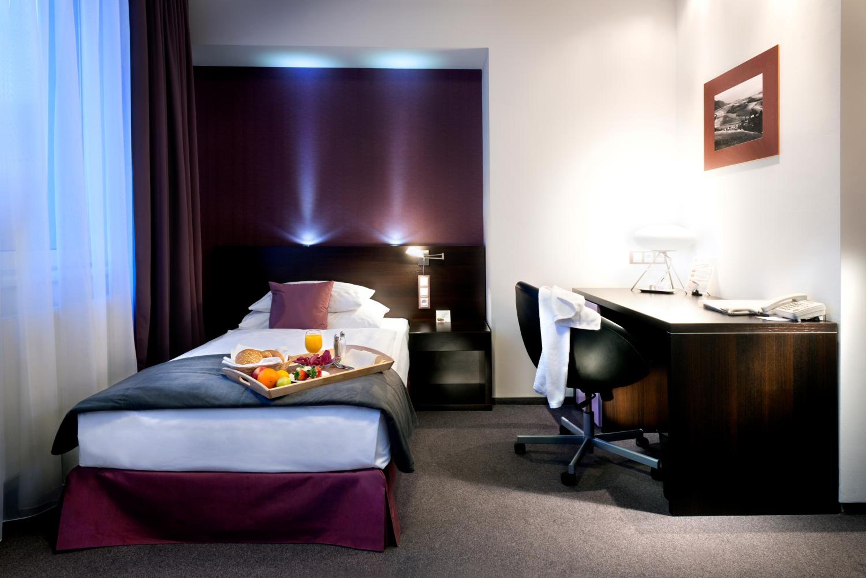 Comfort Twin Room