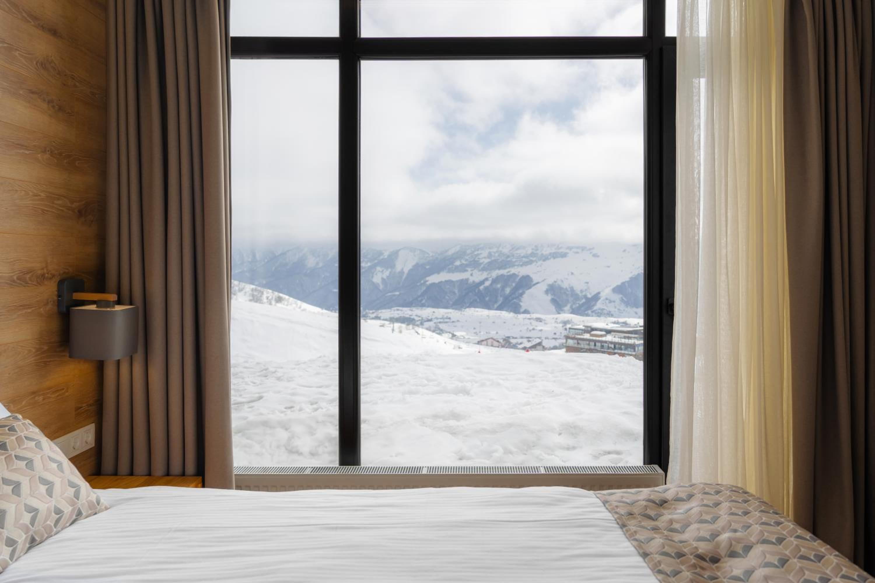 Twin Room with Mountain View photo 2