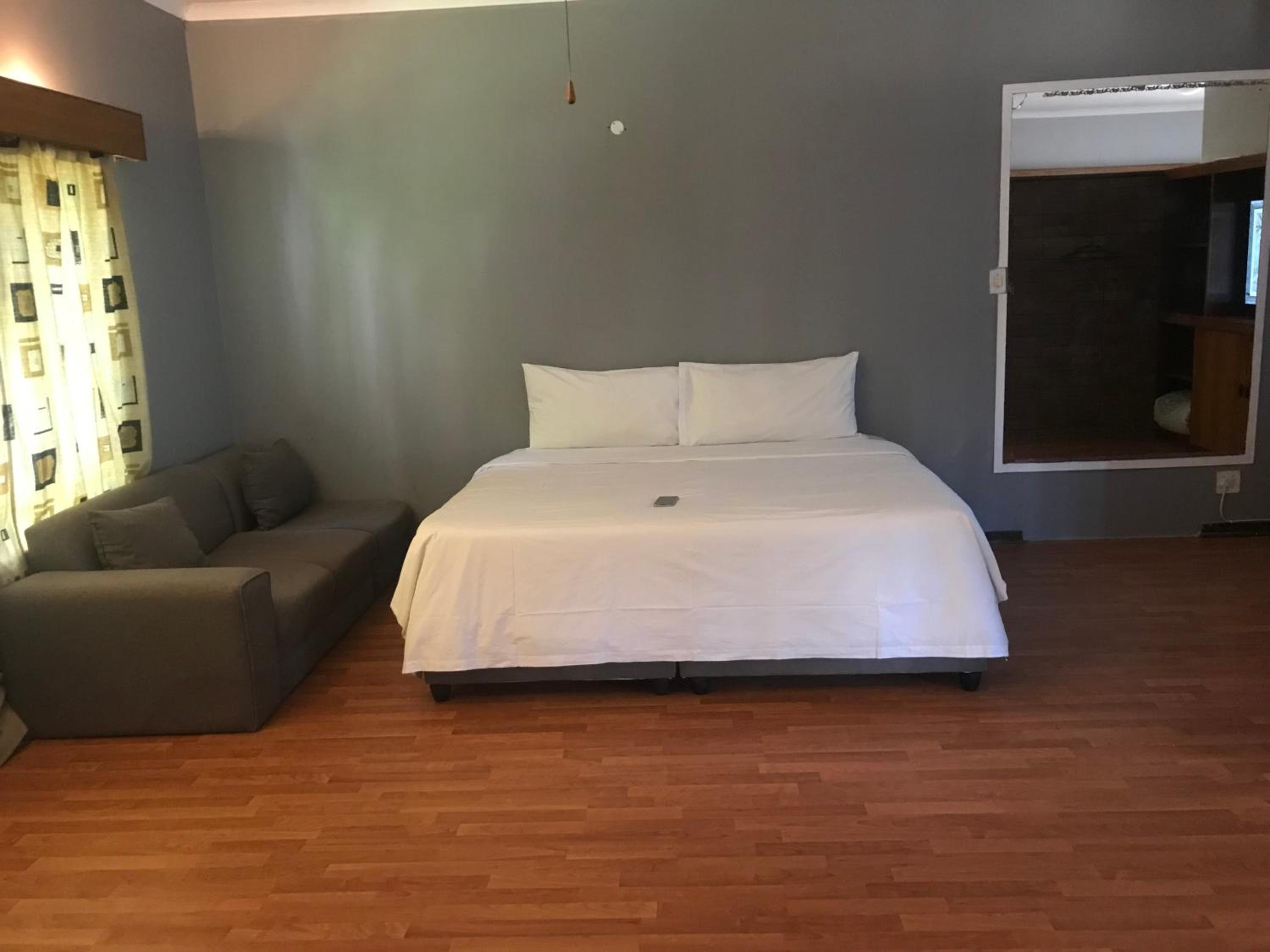 Double Room with Park View - Photo 1
