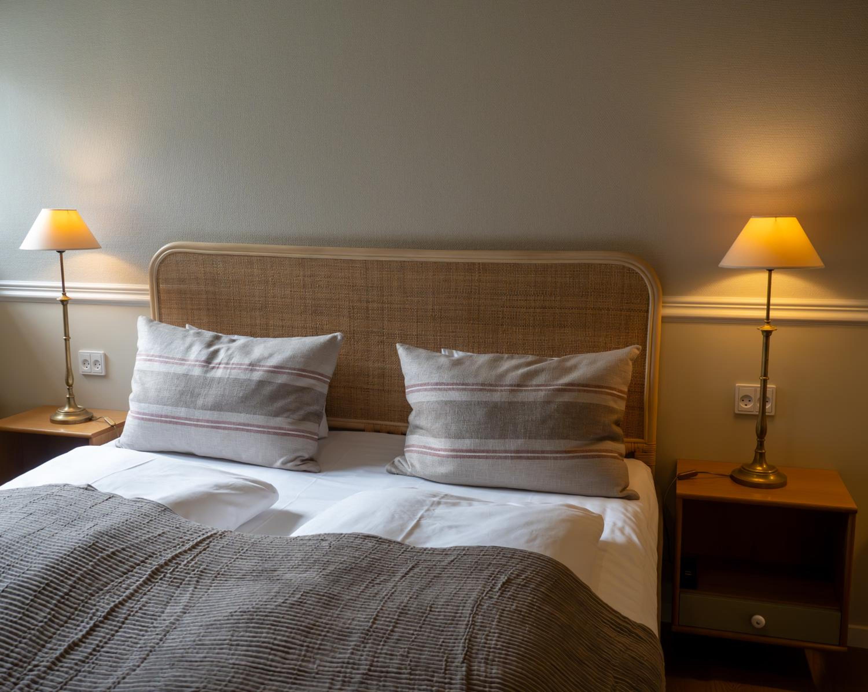 Standard Double Room - Photo 14