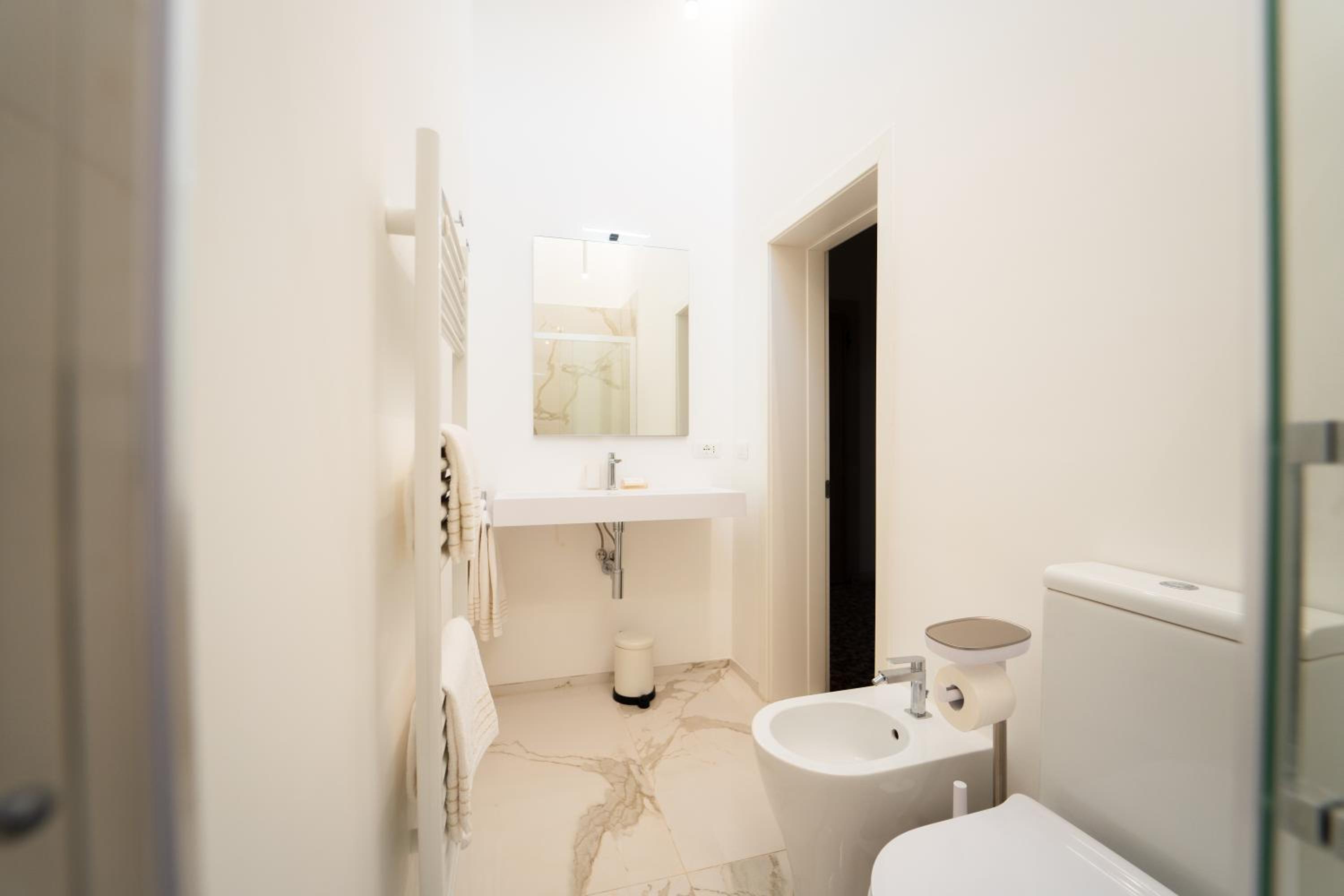 Deluxe Apartment photo 2