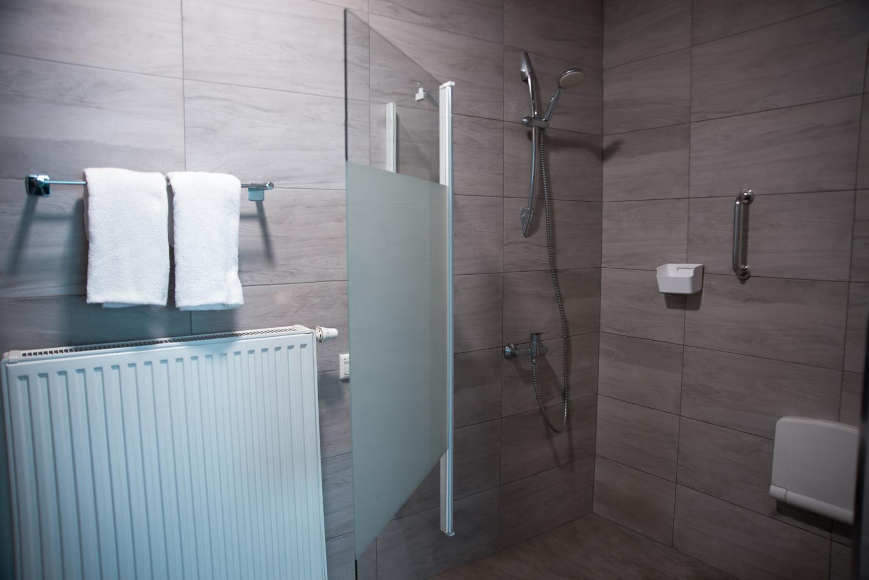 Triple Room - Disability Access photo 2