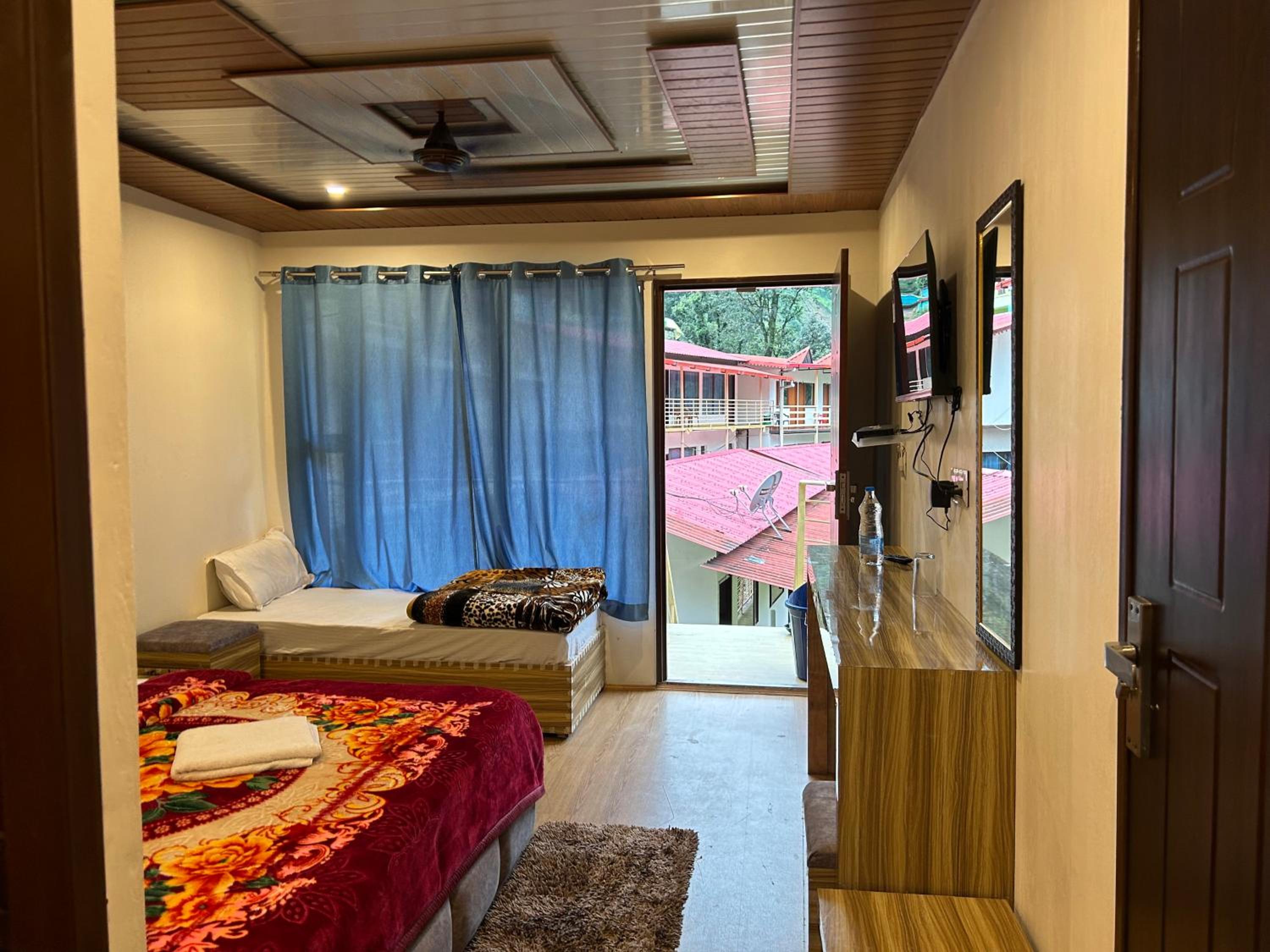 Triple Room With Mountain View photo 3