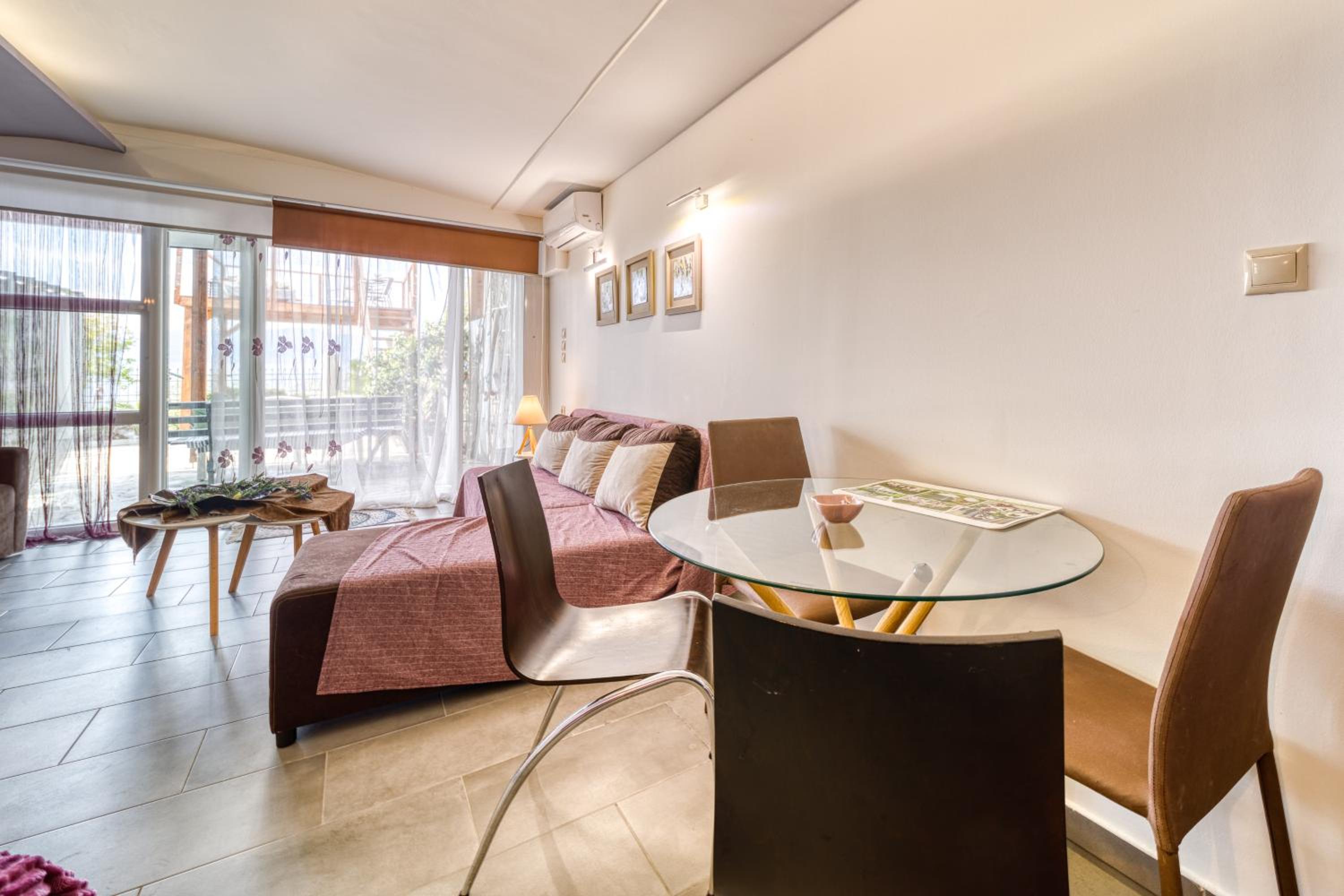 Deluxe Suite with Sea View