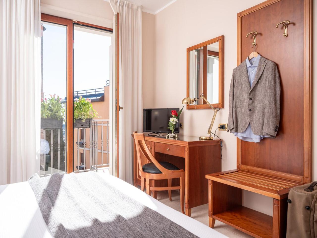 Double Room - Photo 42