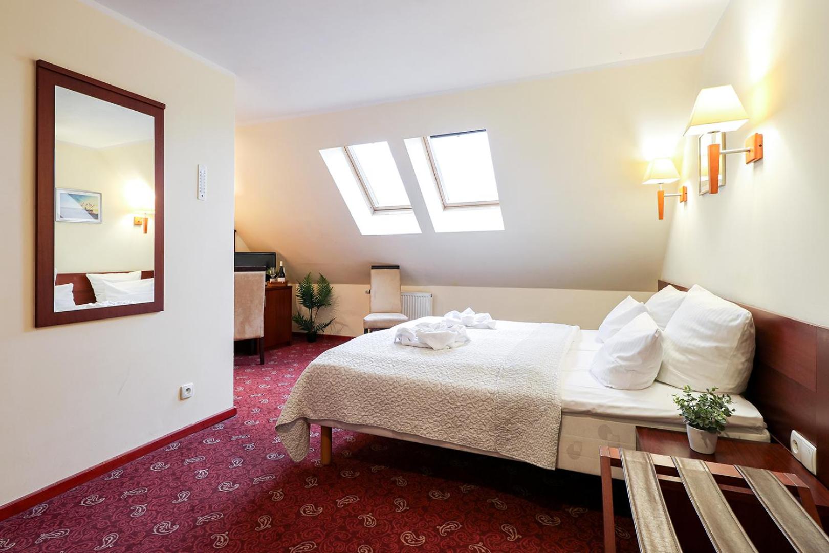 Double Room - Attic - Photo 1
