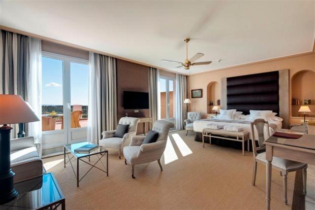 Suite Suite
