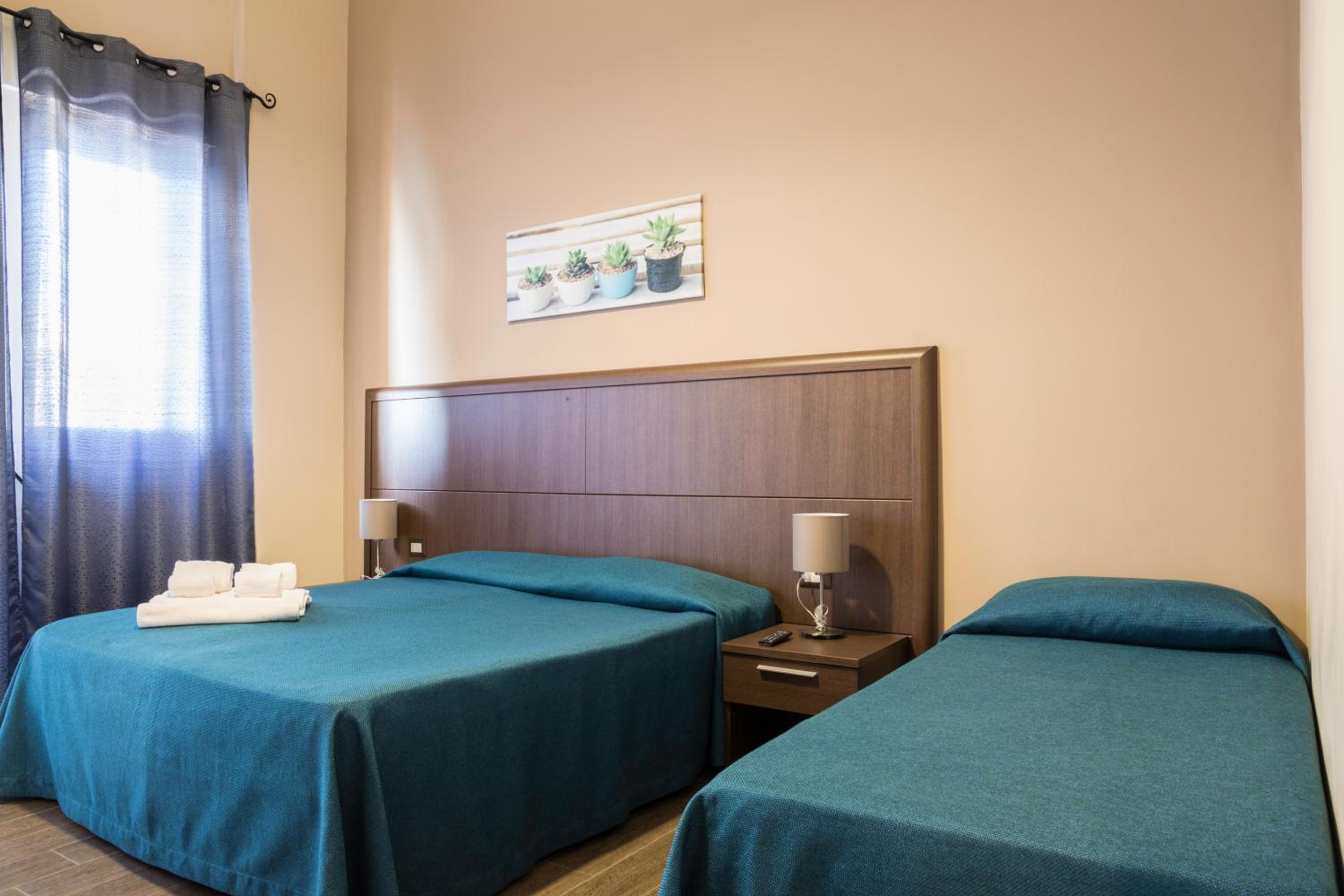 Comfort Triple Room