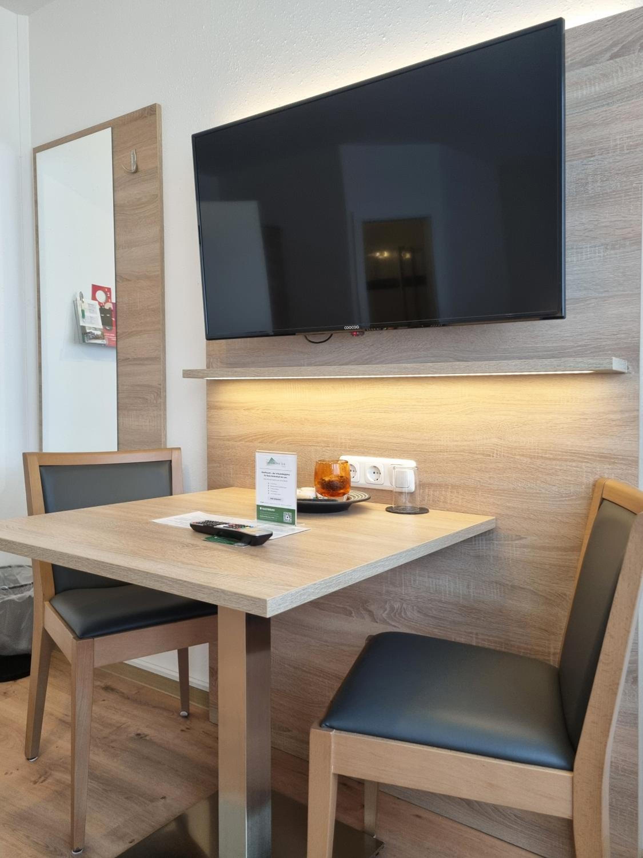 Double Room with Balcony or Terrace - Photo 4