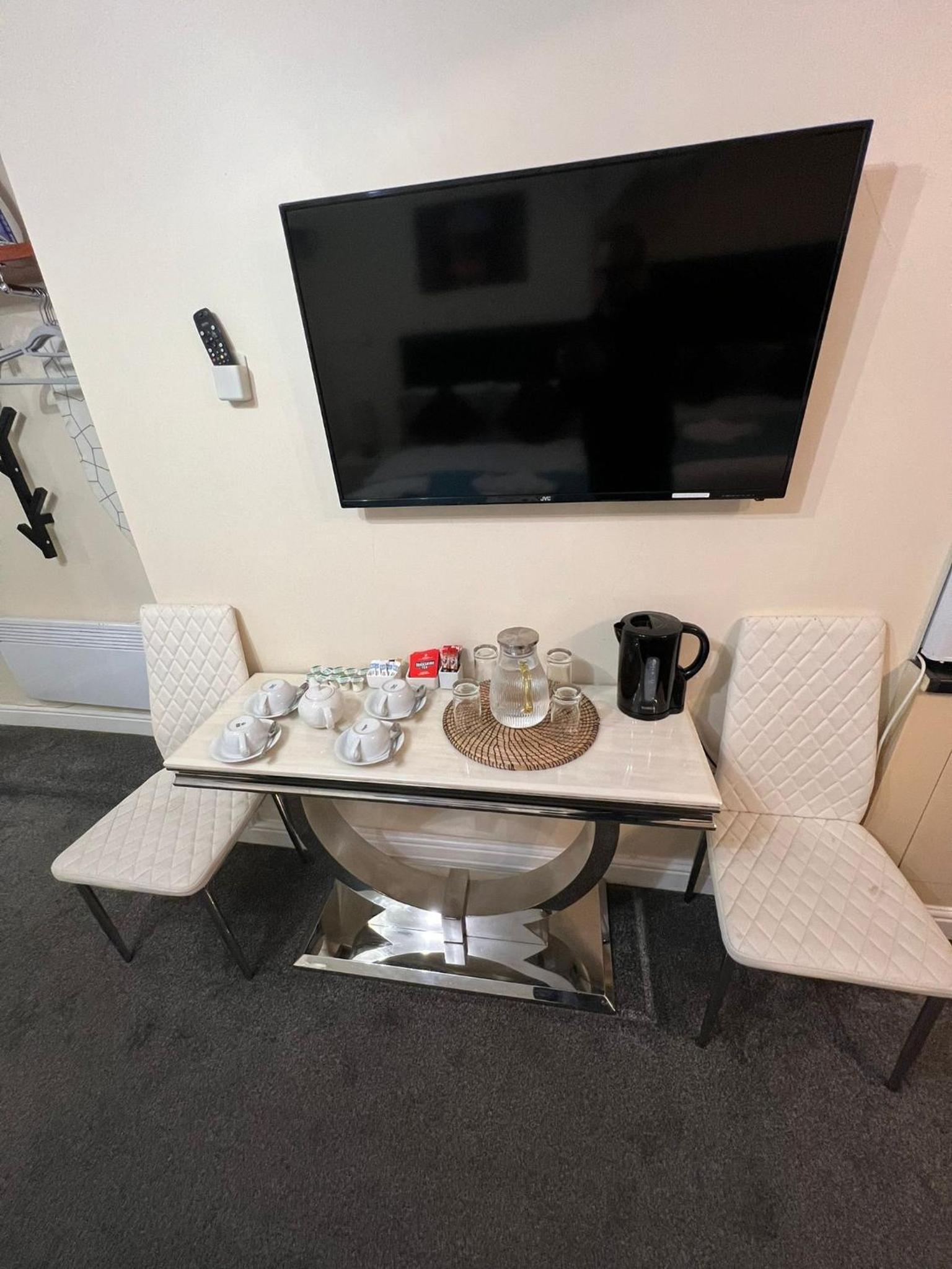 Deluxe Family Room - Photo 21