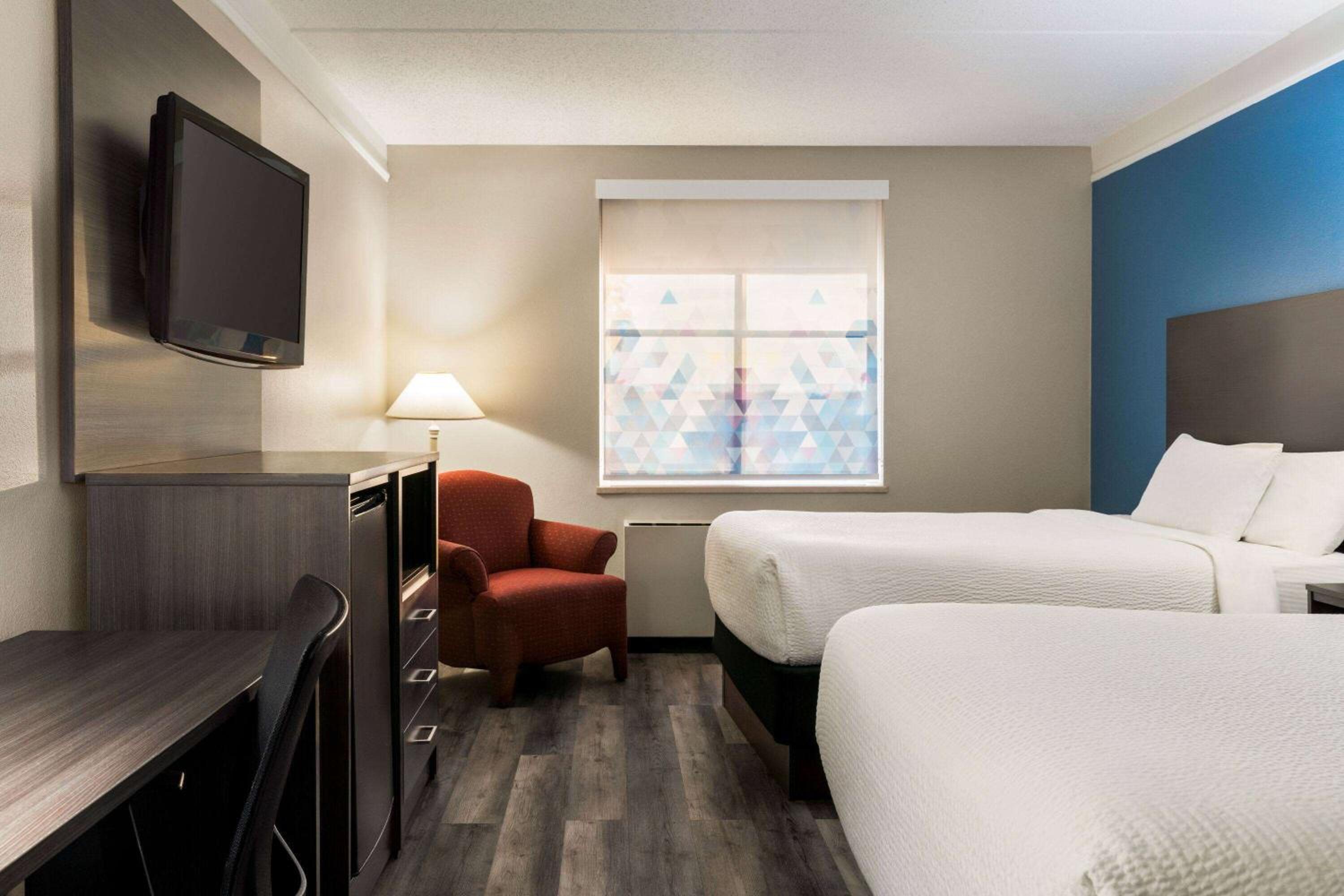 Double Room with Two Double Beds - Non-Smoking - Photo 1