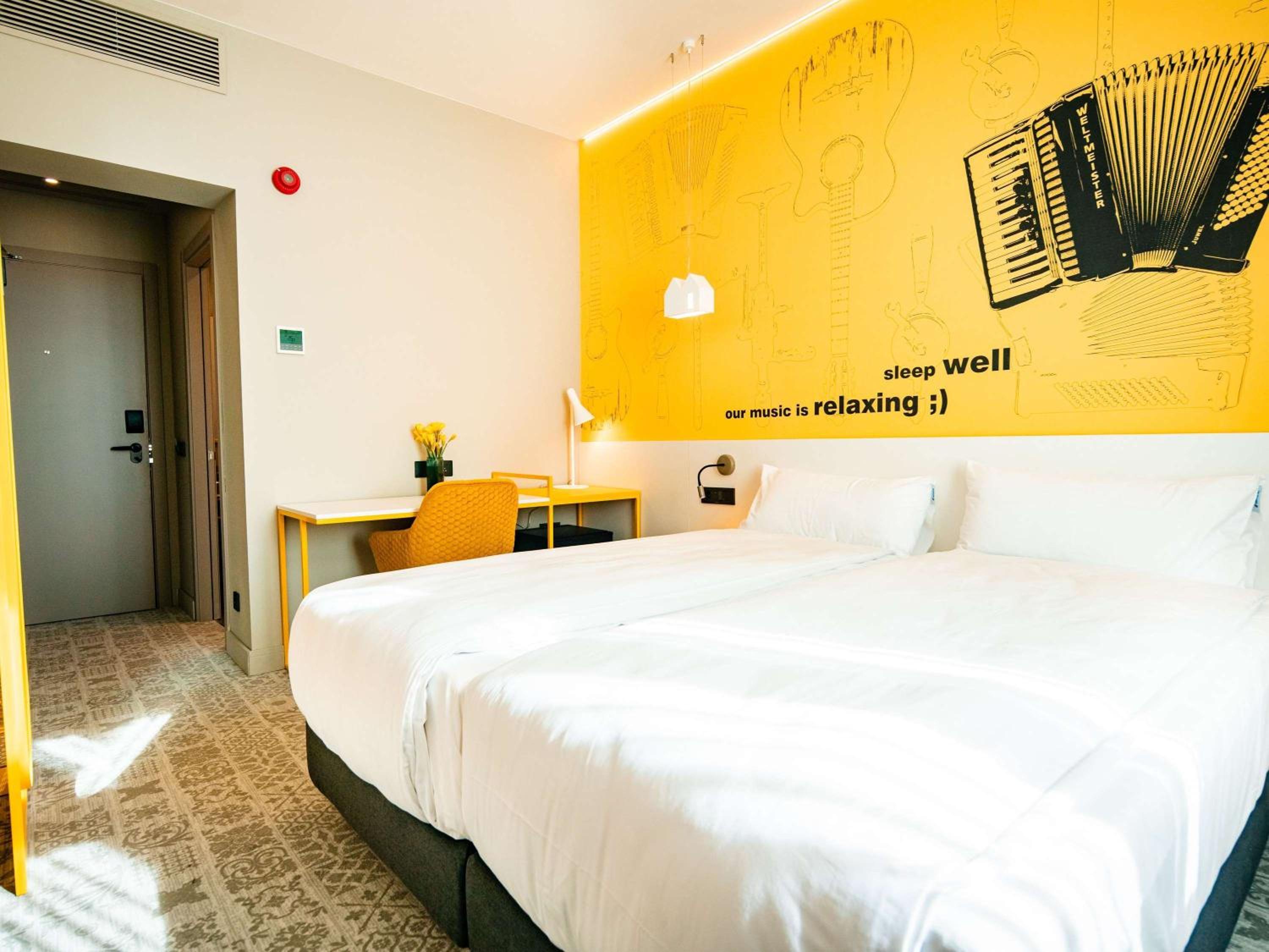Superior Room with Two Zip-Beds - Photo 1