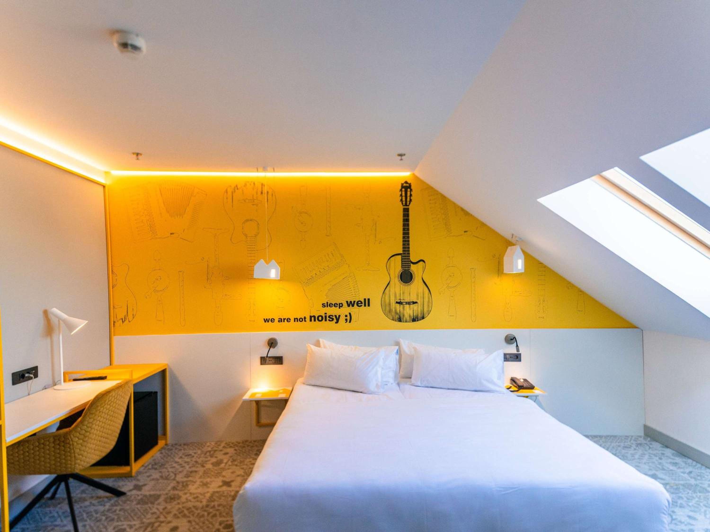 Standard Double Room - Photo 4