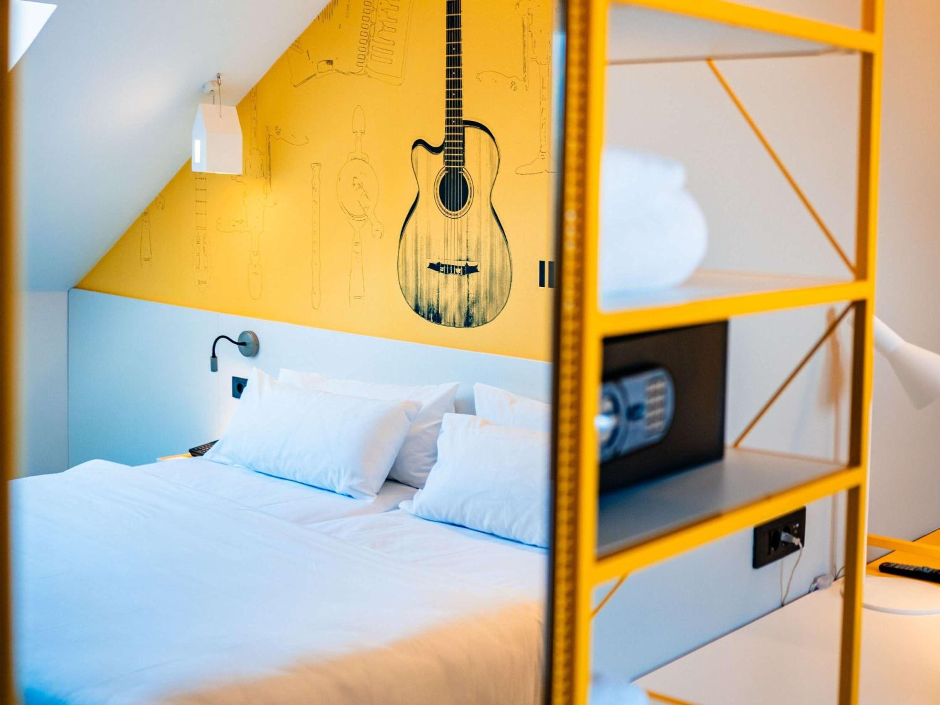Standard Double Room - Photo 5