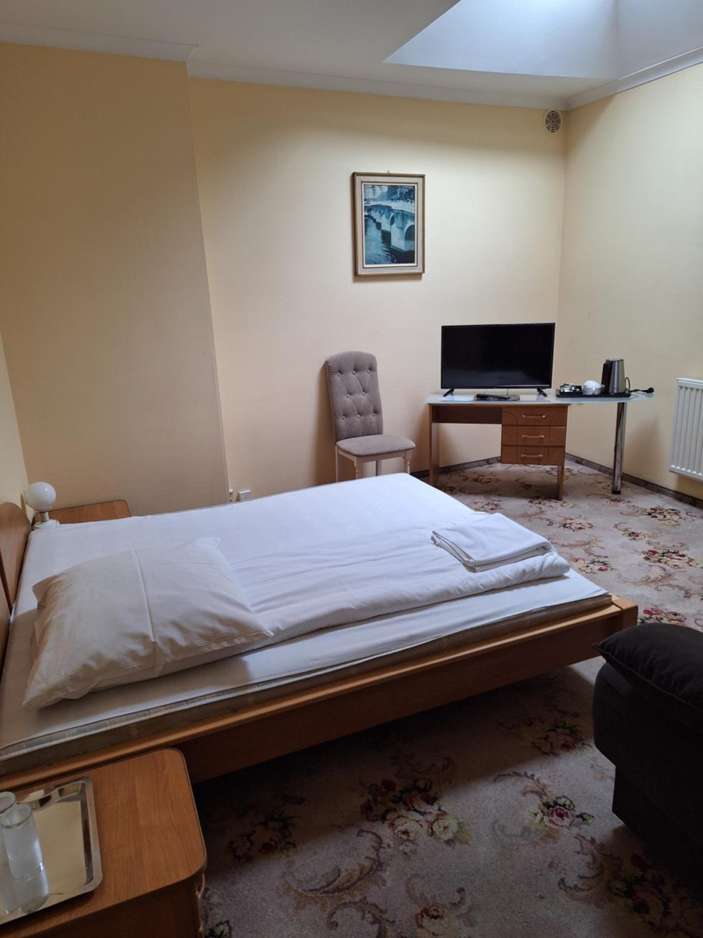 Budget Single Room