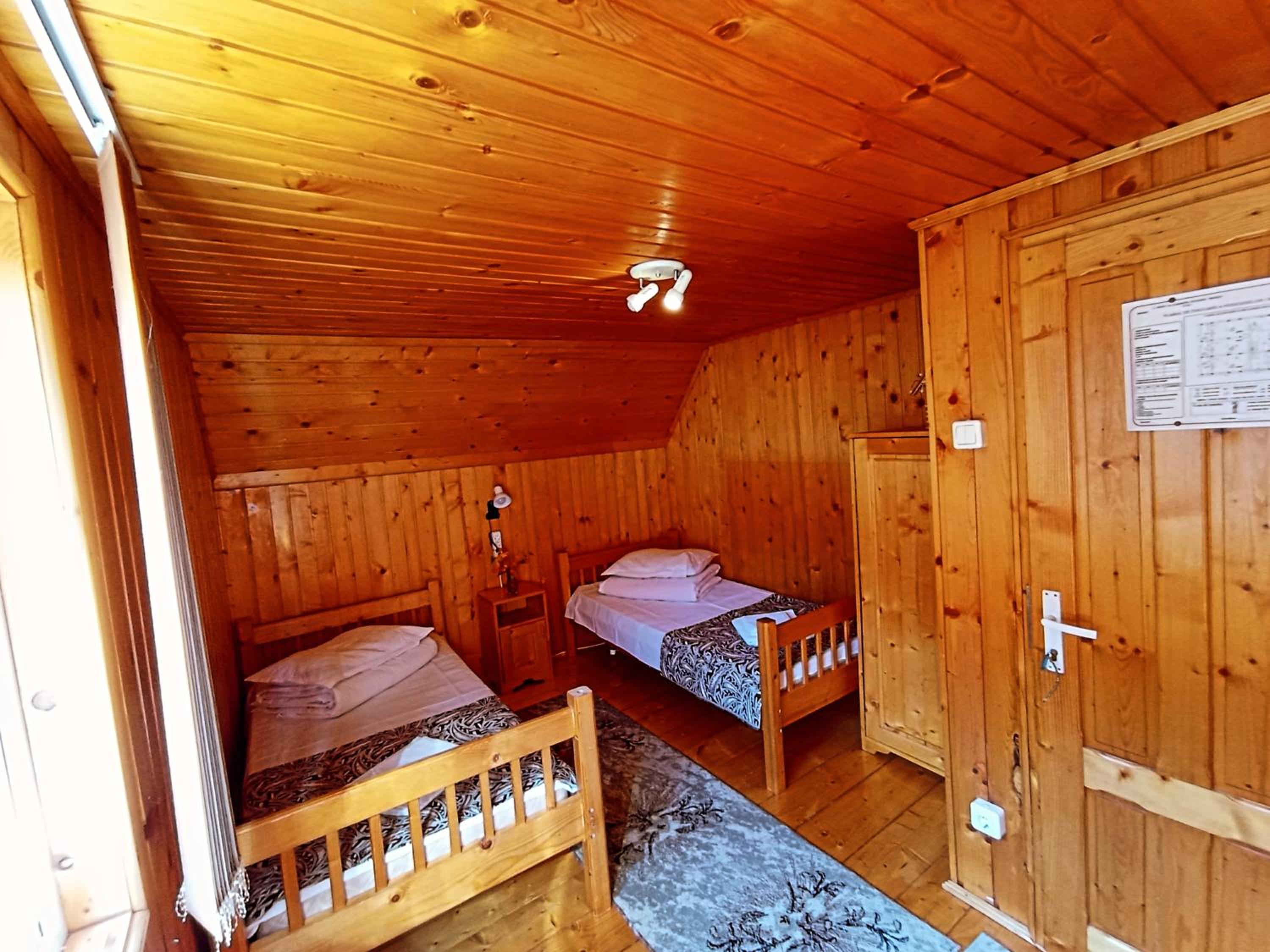 Twin Room with Garden View - Photo 4